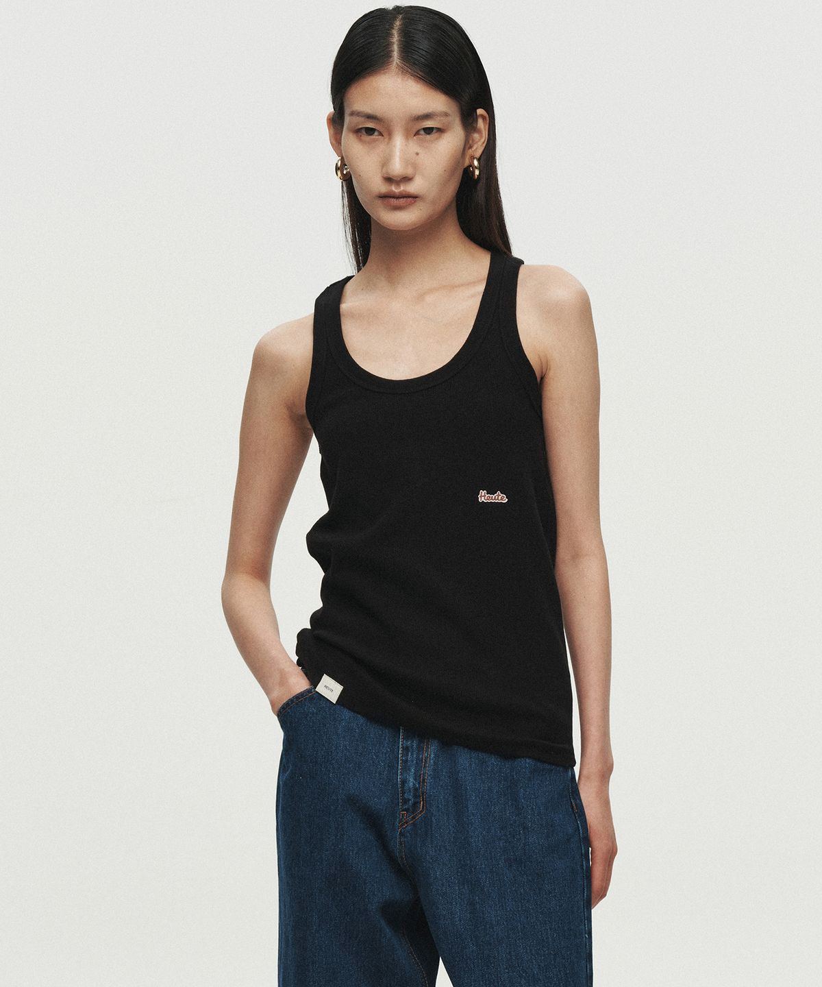 호이테(HEUTE) SIGNATURE RIB SLEEVELESS (BLACK)