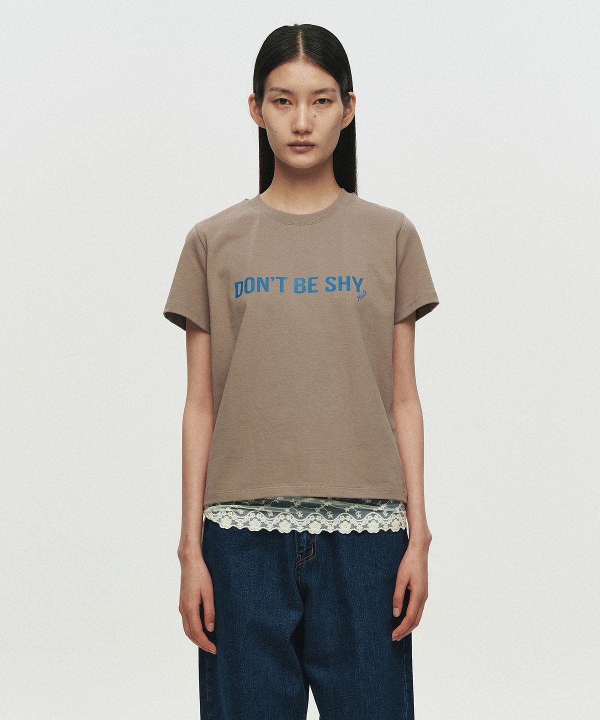 호이테(HEUTE) DON’T BE SHY T-SHIRT (BROWN)