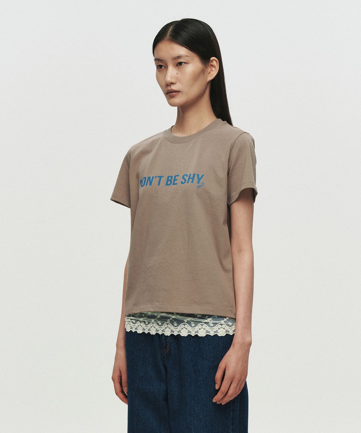 호이테(HEUTE) DON’T BE SHY T-SHIRT (BROWN)