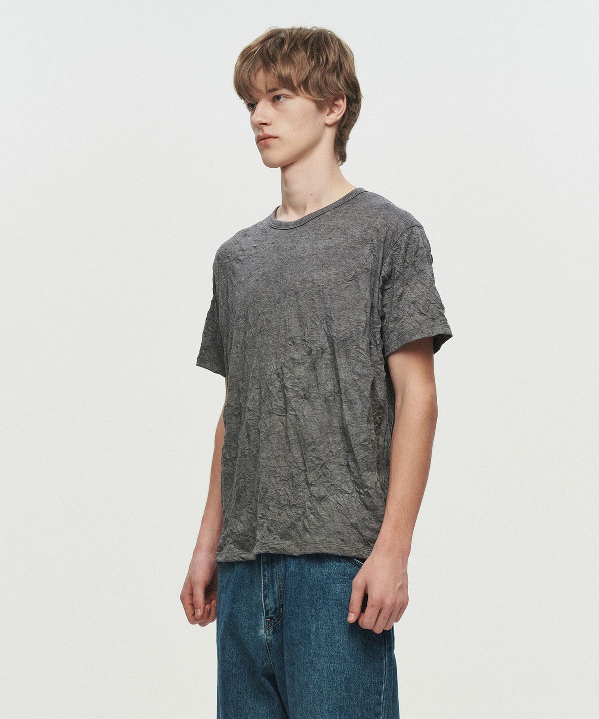 호이테(HEUTE) CRINKLE TEXTURE T-SHIRT (CHARCOAL)