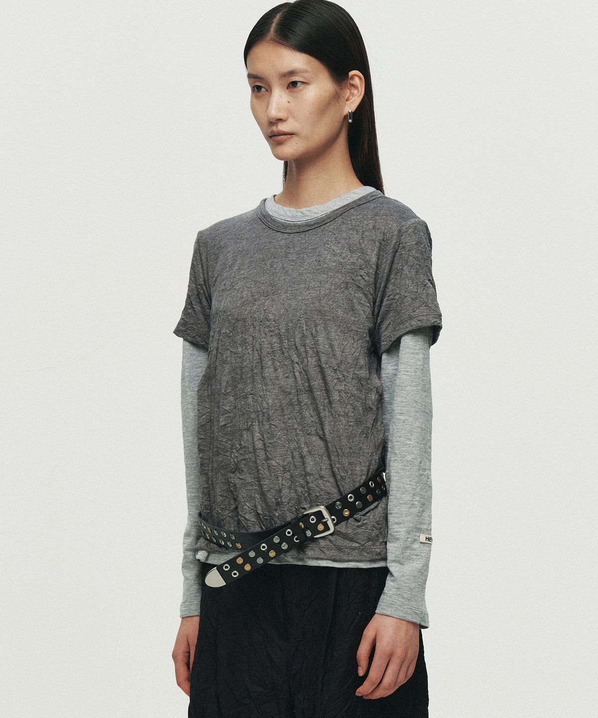 호이테(HEUTE) CRINKLE TEXTURE T-SHIRT (CHARCOAL)