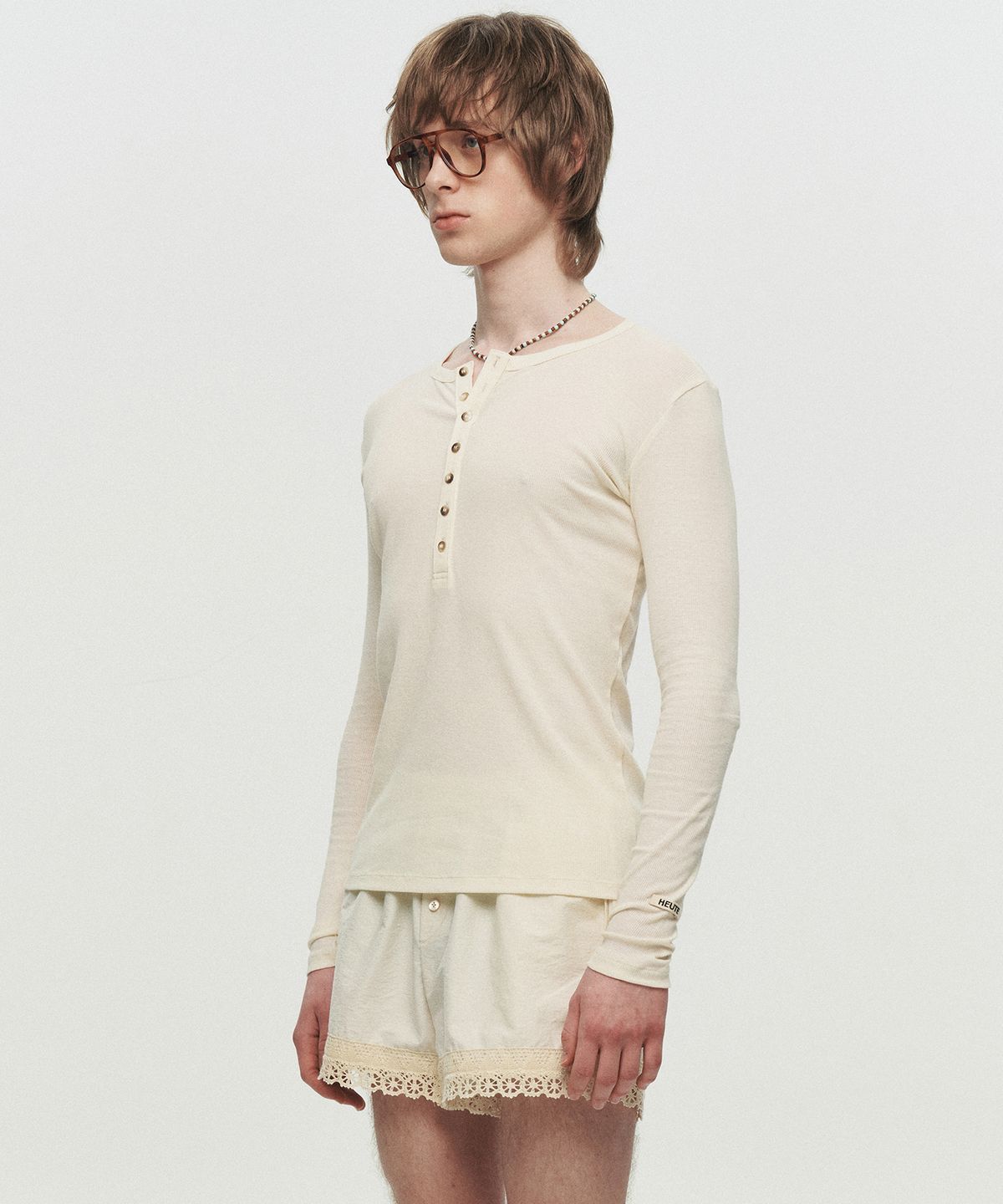 호이테(HEUTE) RIB SHEER HENLEY NECK T-SHIRT (IVORY)