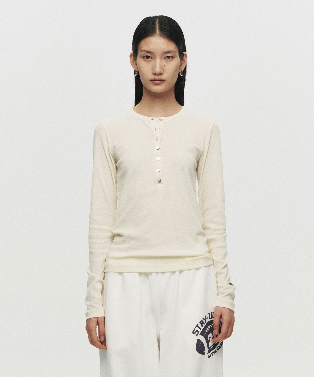 호이테(HEUTE) RIB SHEER HENLEY NECK T-SHIRT (IVORY)