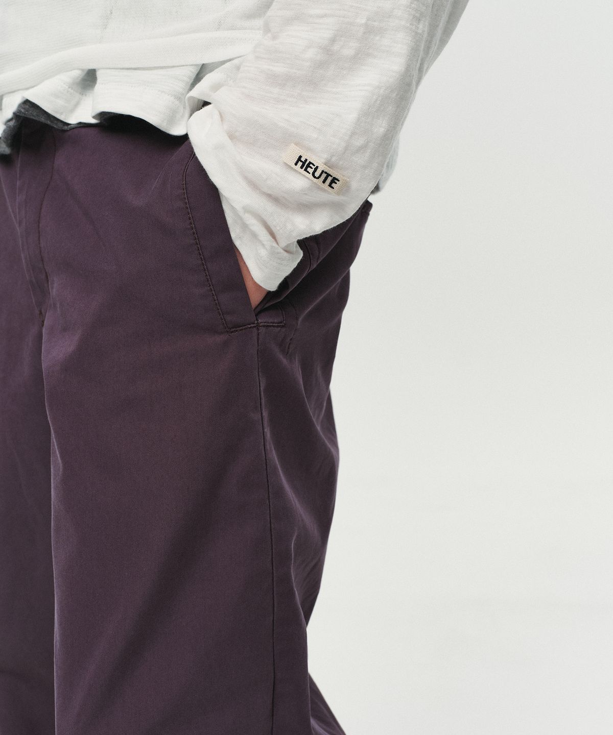 호이테(HEUTE) BASE SLUB HENLEY NECK T-SHIRT (WHITE)