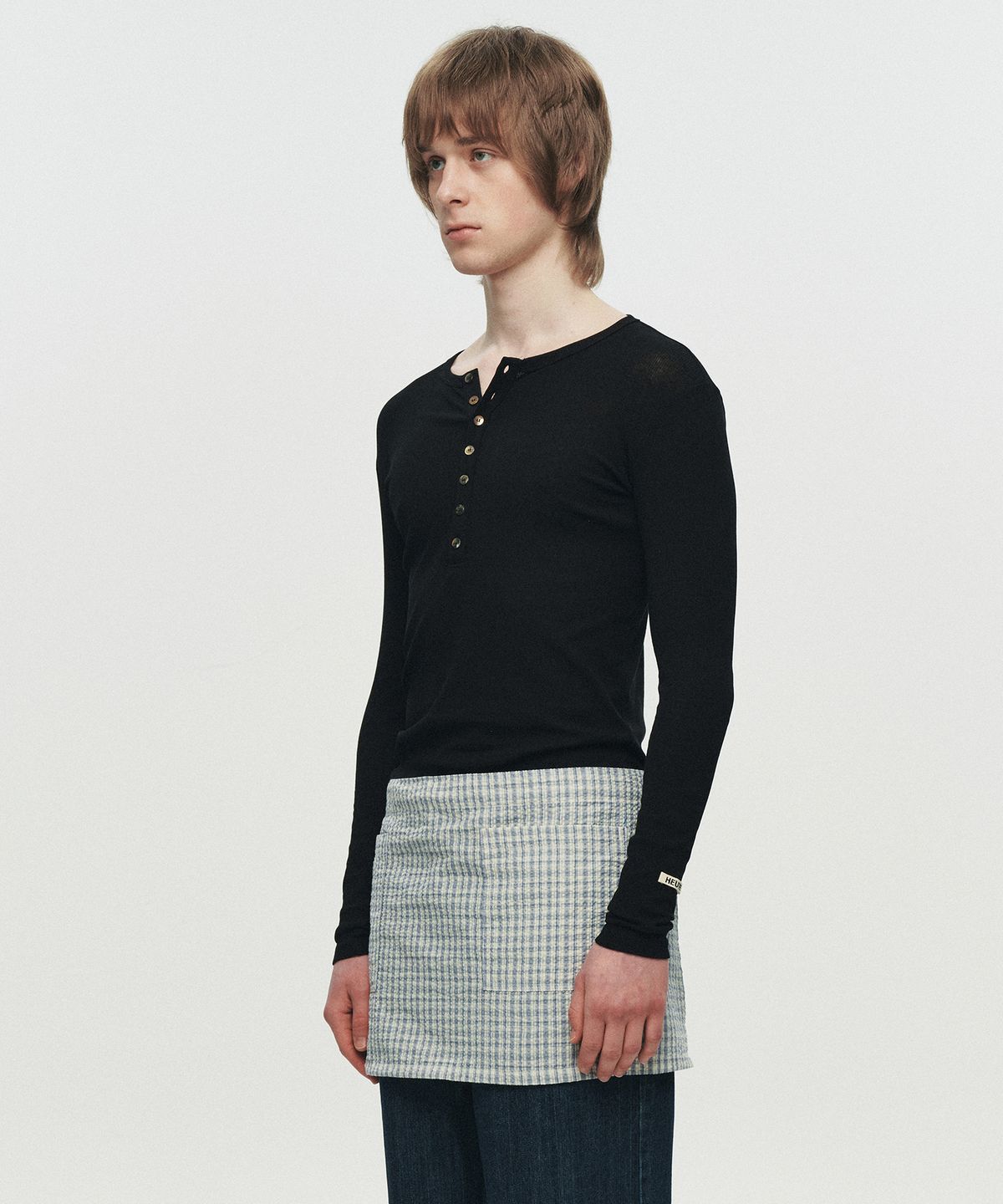 호이테(HEUTE) RIB SHEER HENLEY NECK T-SHIRT (BLACK)