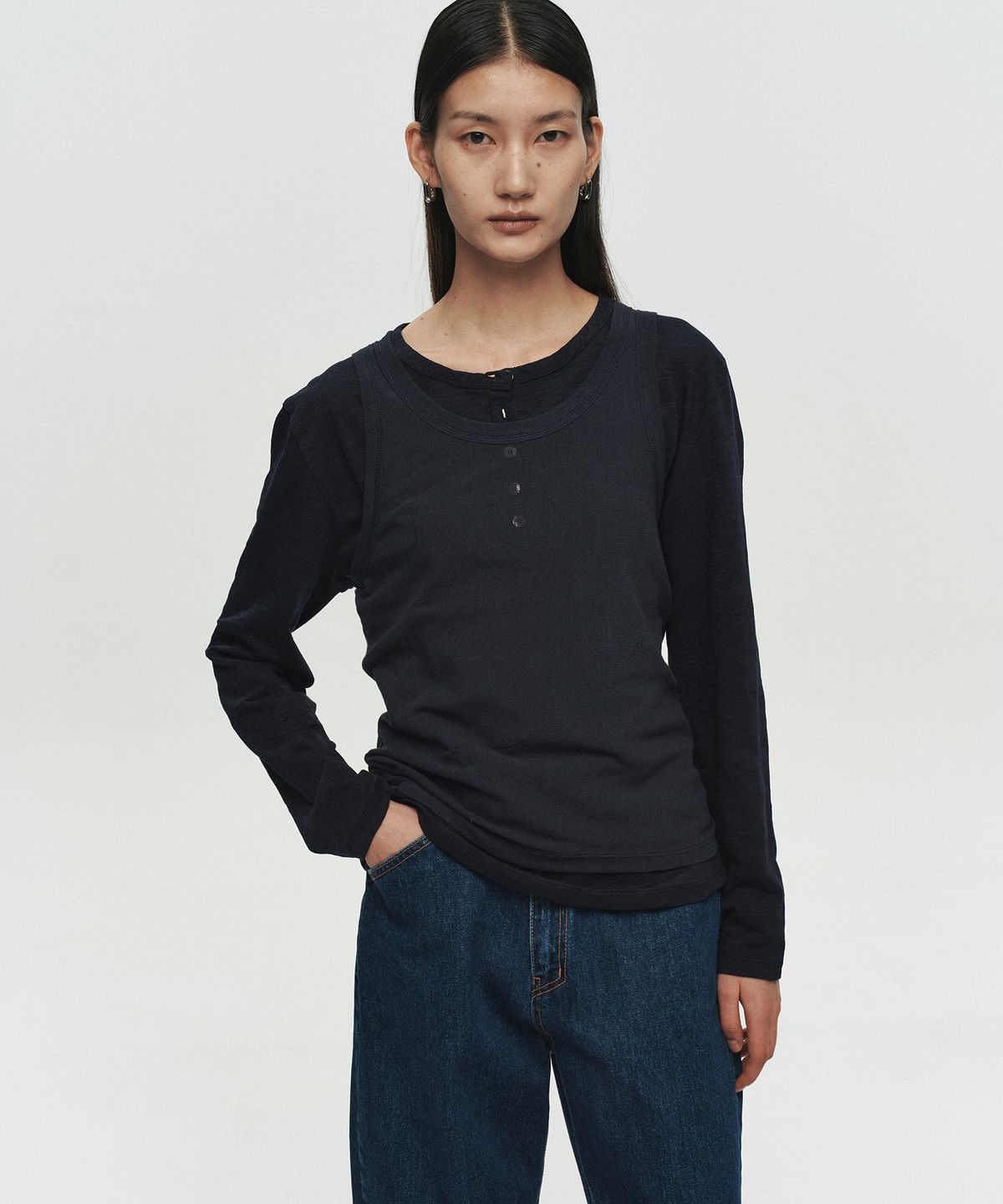 호이테(HEUTE) BASE SLUB HENLEY NECK T-SHIRT (NAVY)
