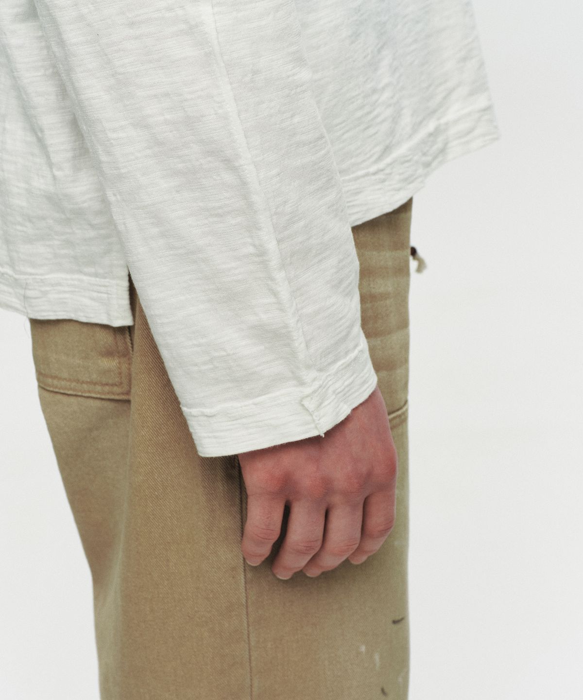호이테(HEUTE) RAW LONG SLEEVE T-SHIRT (WHITE)