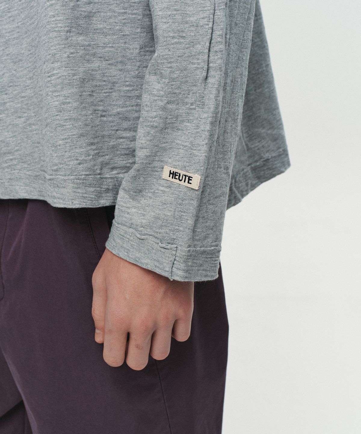 호이테(HEUTE) RAW LONG SLEEVE T-SHIRT (MELANGE GREY)