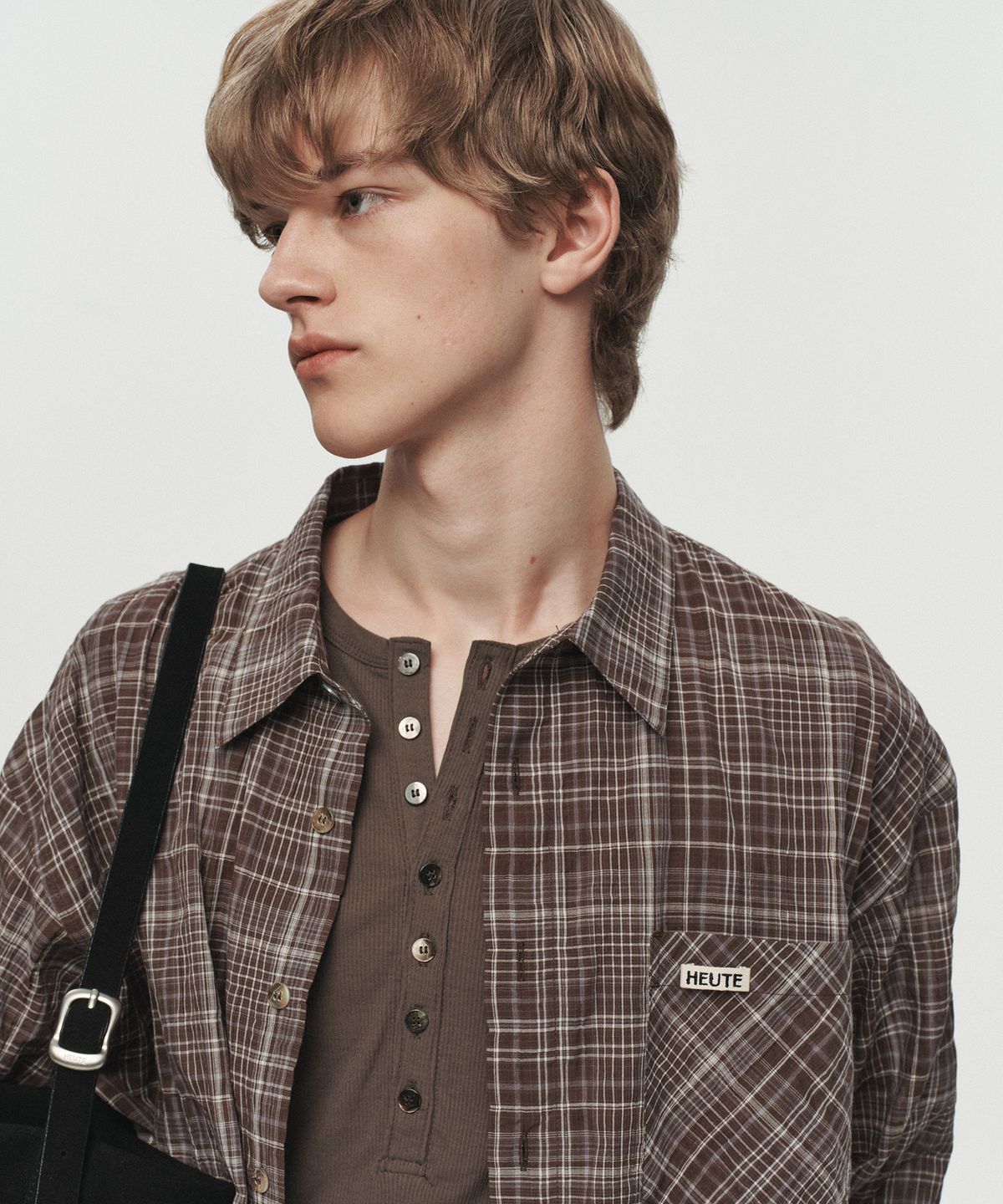 호이테(HEUTE) REGULAR COLLAR MARCO SHIRT (BROWN)