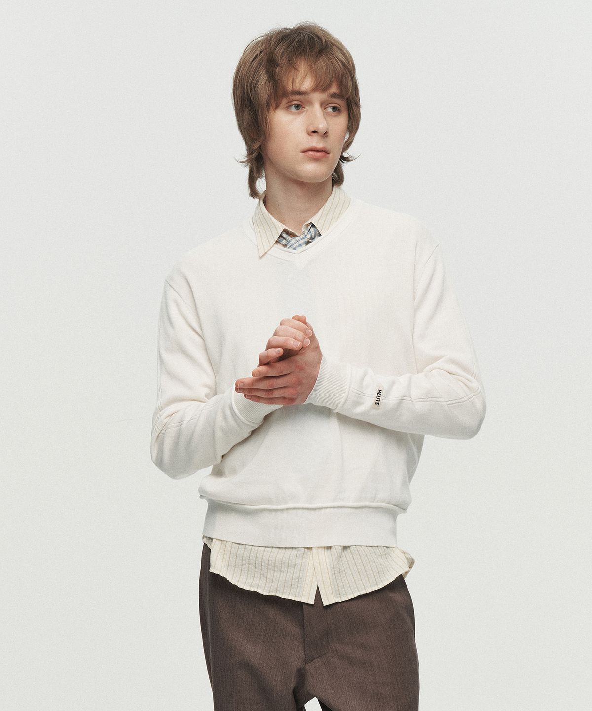 호이테(HEUTE) NIEL COTTON V-NECK KNIT (OFF WHITE)