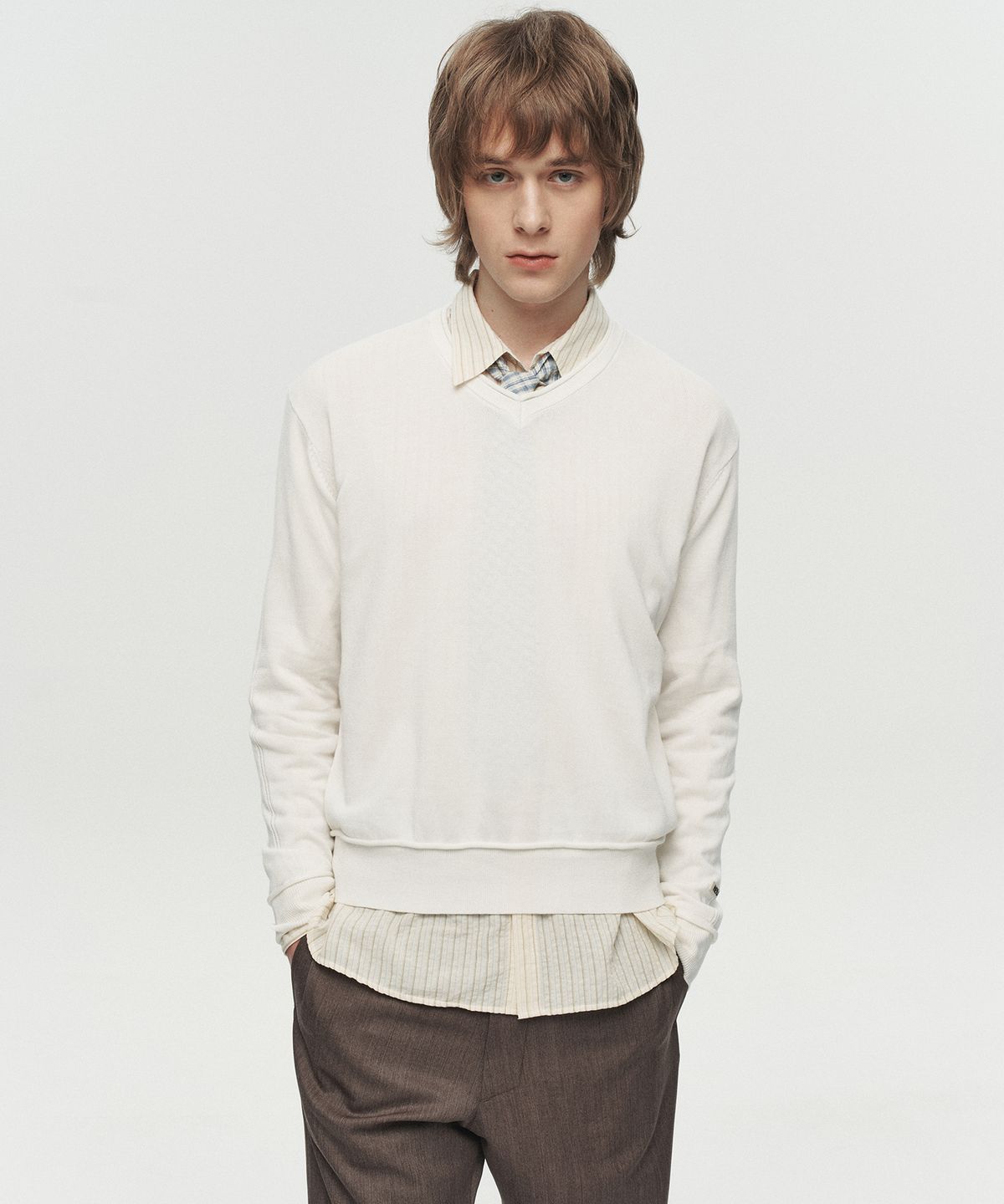 호이테(HEUTE) NIEL COTTON V-NECK KNIT (OFF WHITE)
