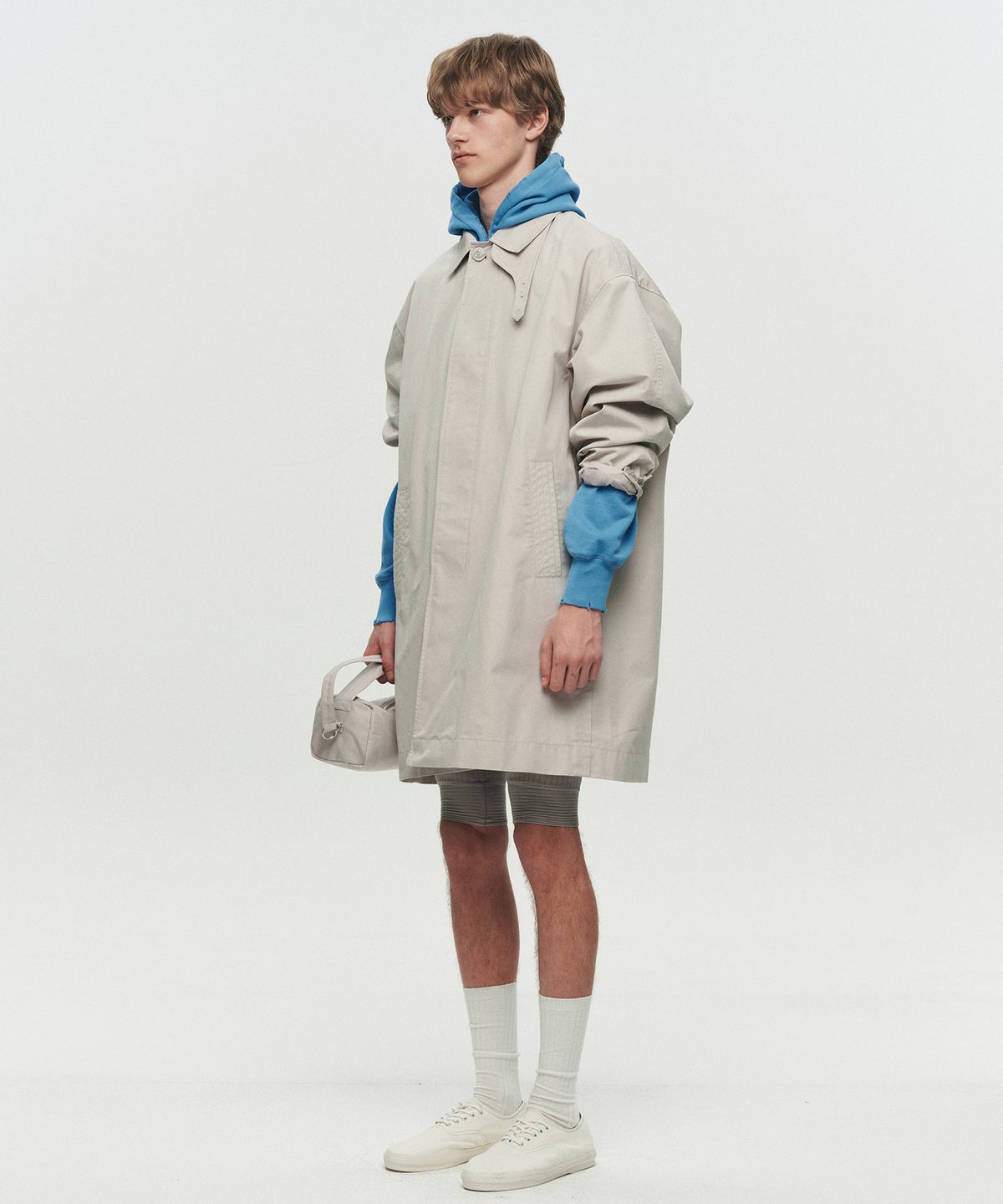 호이테(HEUTE) ORNAMENT BUTTON MAC COAT (GREY)