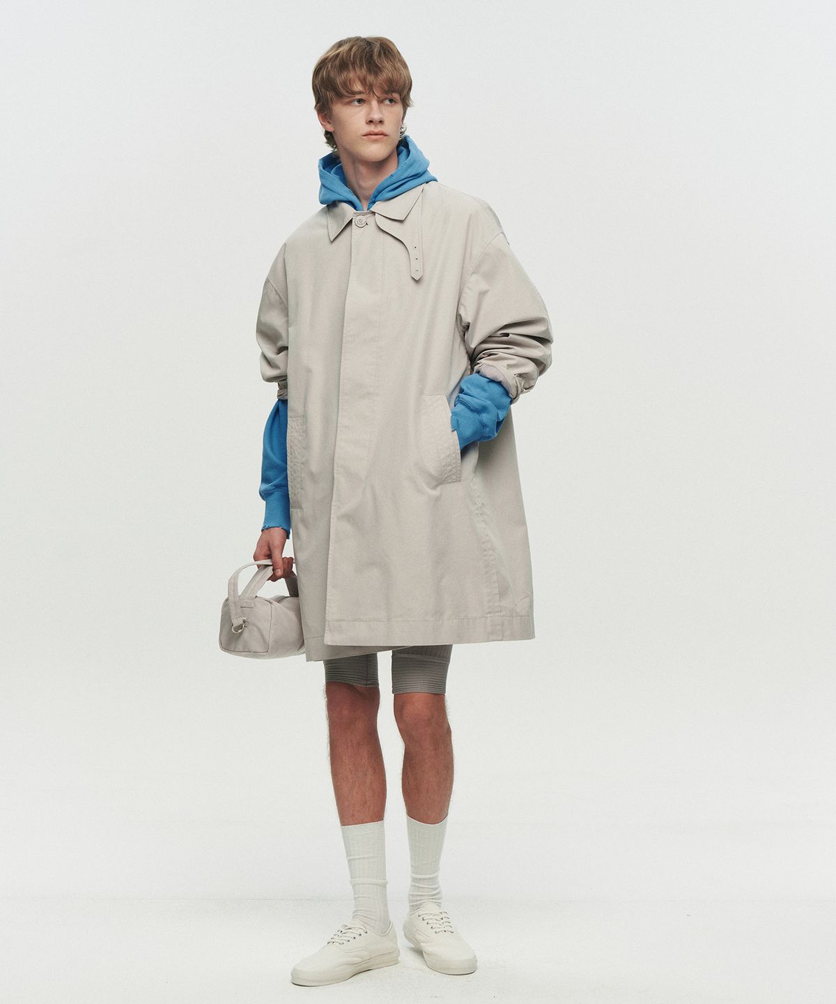 호이테(HEUTE) ORNAMENT BUTTON MAC COAT (GREY)