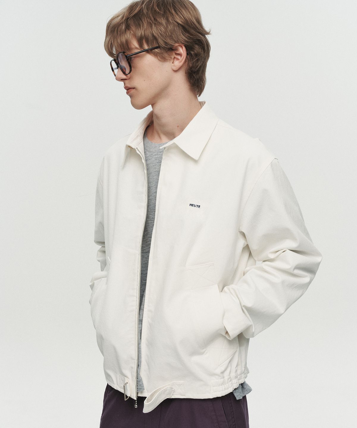 호이테(HEUTE) MARTIN STRUCTURED BOMBER JACKET (OFF WHITE)