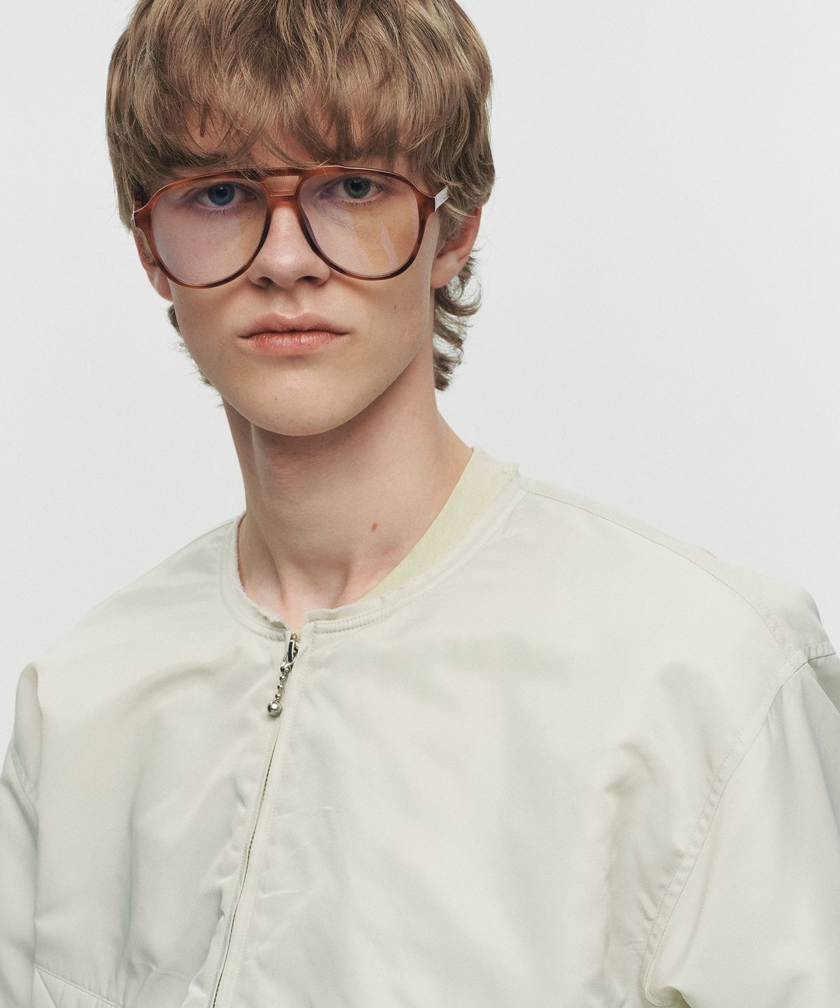 호이테(HEUTE) FRAME COLLARLESS BOMBER JACKET (IVORY)