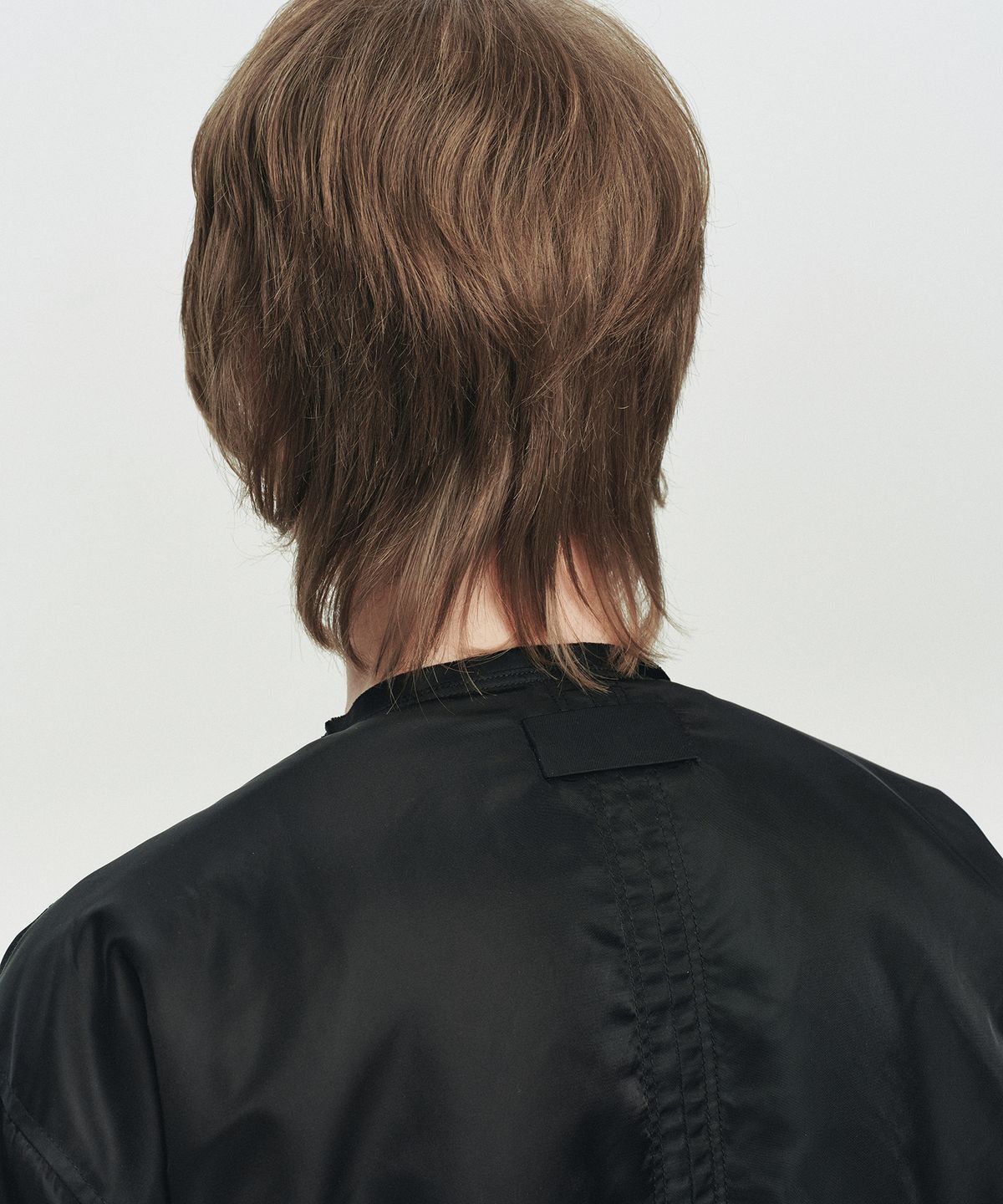 호이테(HEUTE) FRAME COLLARLESS BOMBER JACKET (BLACK)