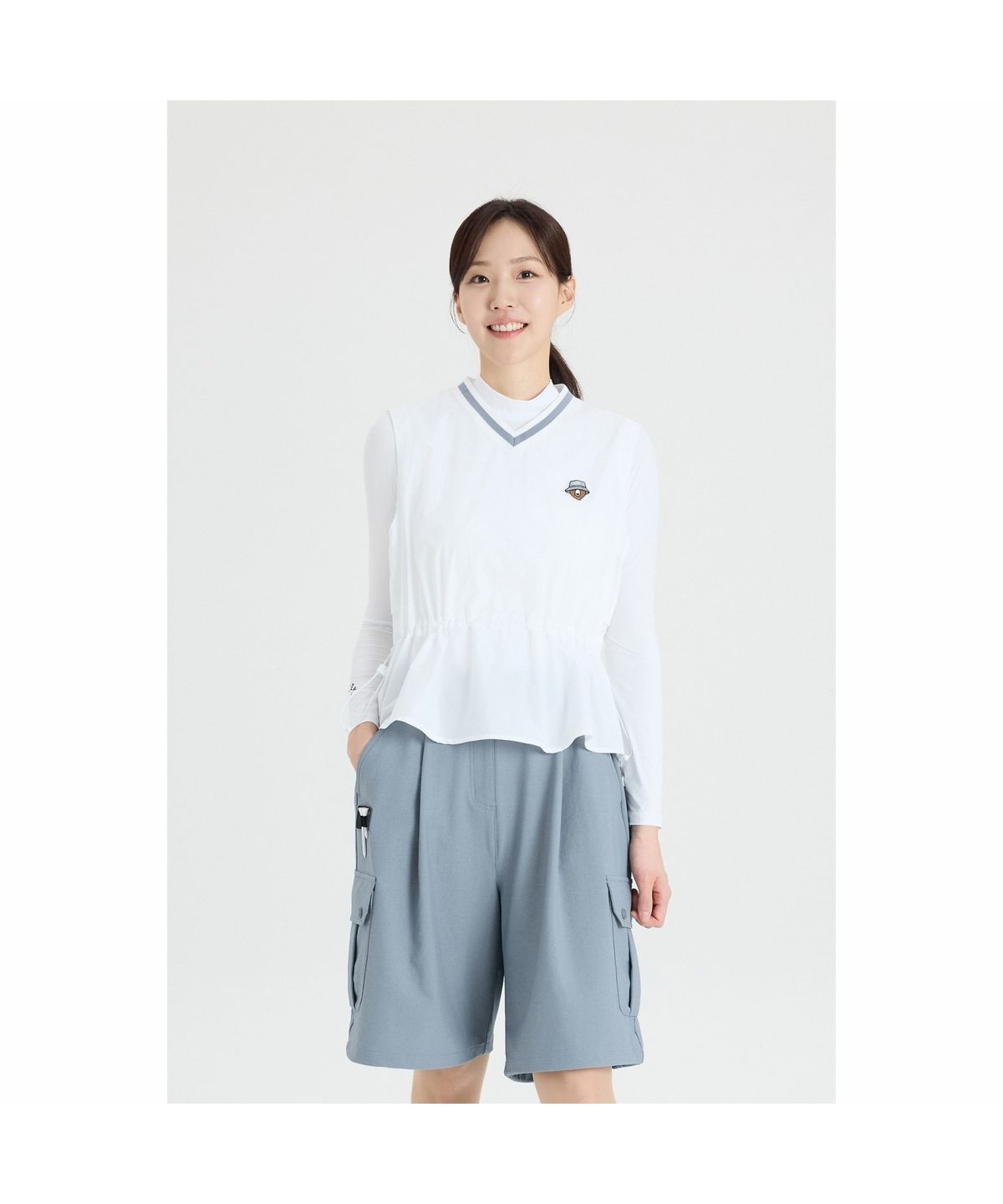 골든베어(GOLDEN BEAR) (W) V-neck Mid length Woven Vest   G5VAM26201WHX