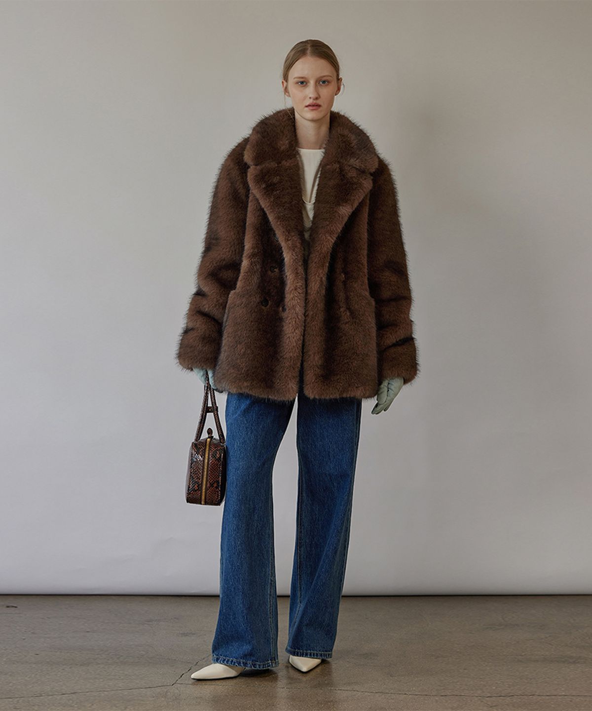 퀸스래빗(Q'SRB) Nostalgia Double-breasted Faux Fur Jacket-BROWN