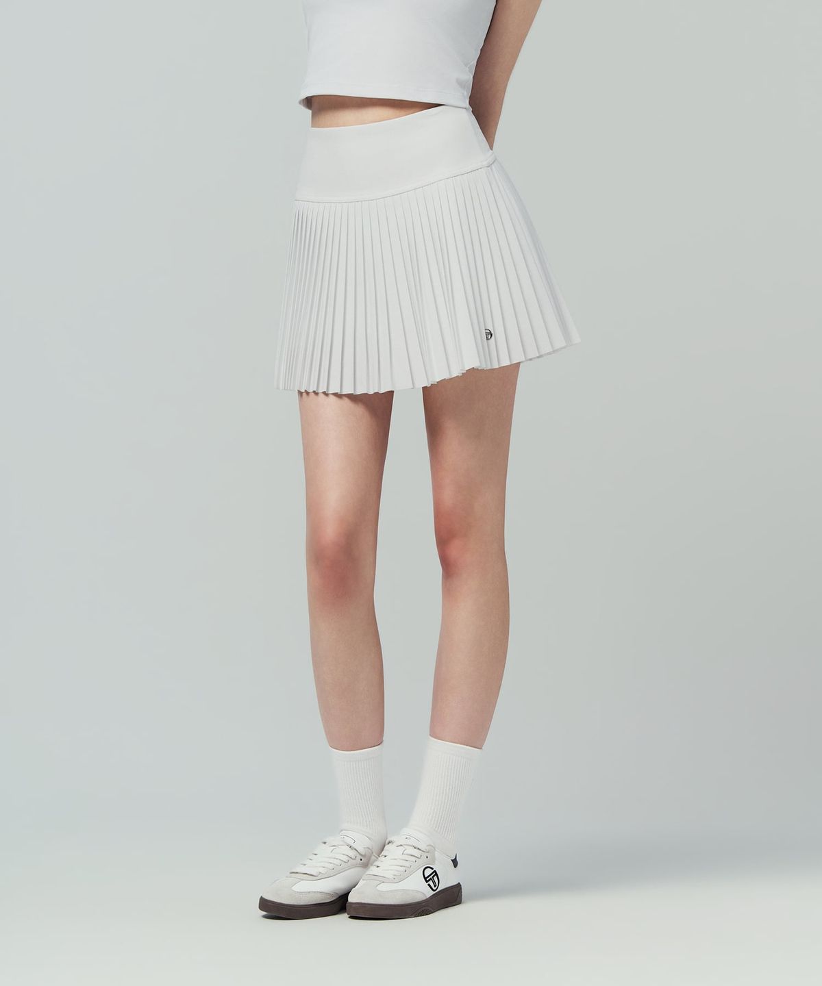 세르지오 타키니(SERGIO TACCHINI) W 하이웨이스트 우븐 플리츠 스커트 (White)