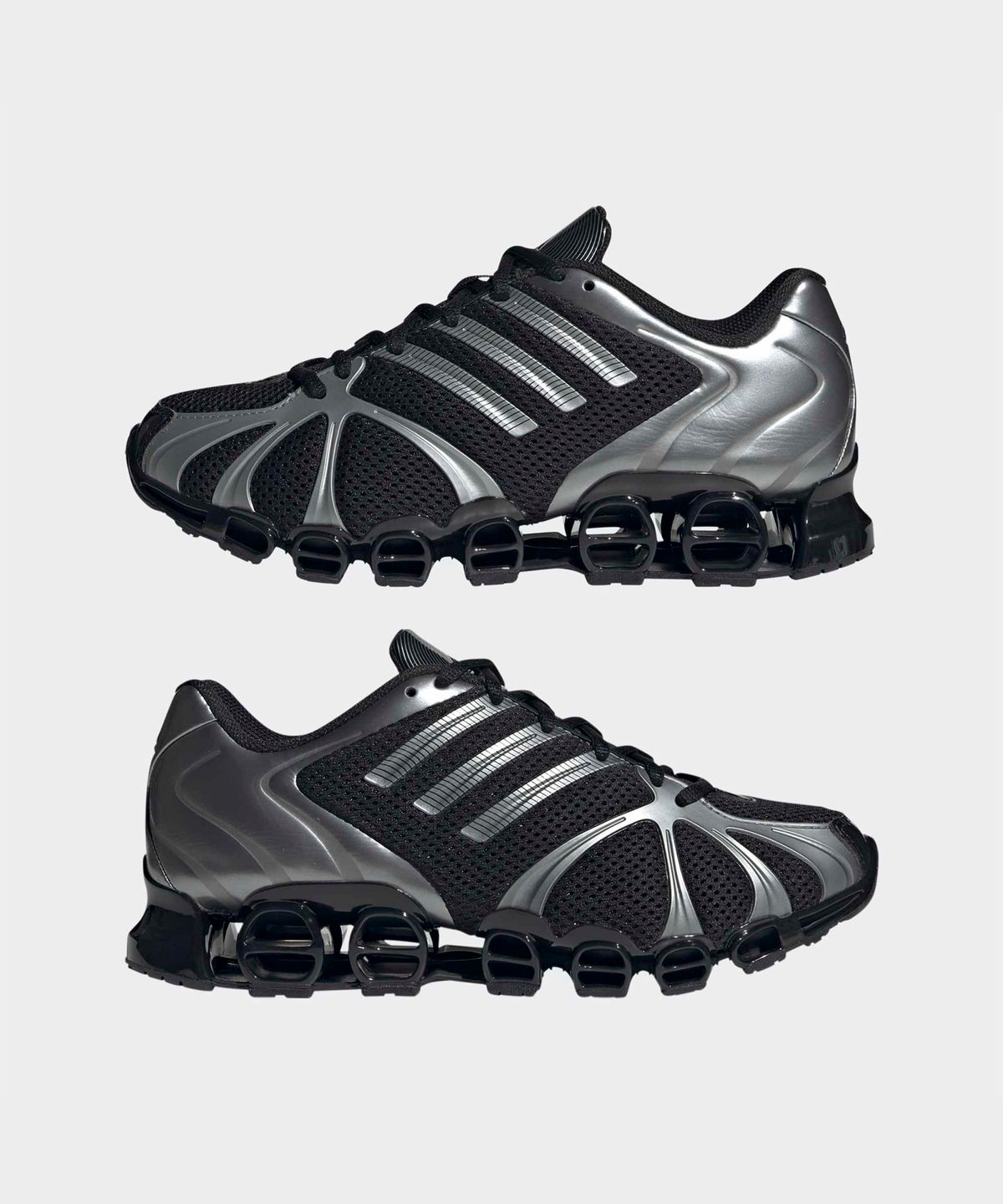 아디다스(ADIDAS) 메가 고스트라이드 - 블랙:아이언메탈릭 / JQ0553