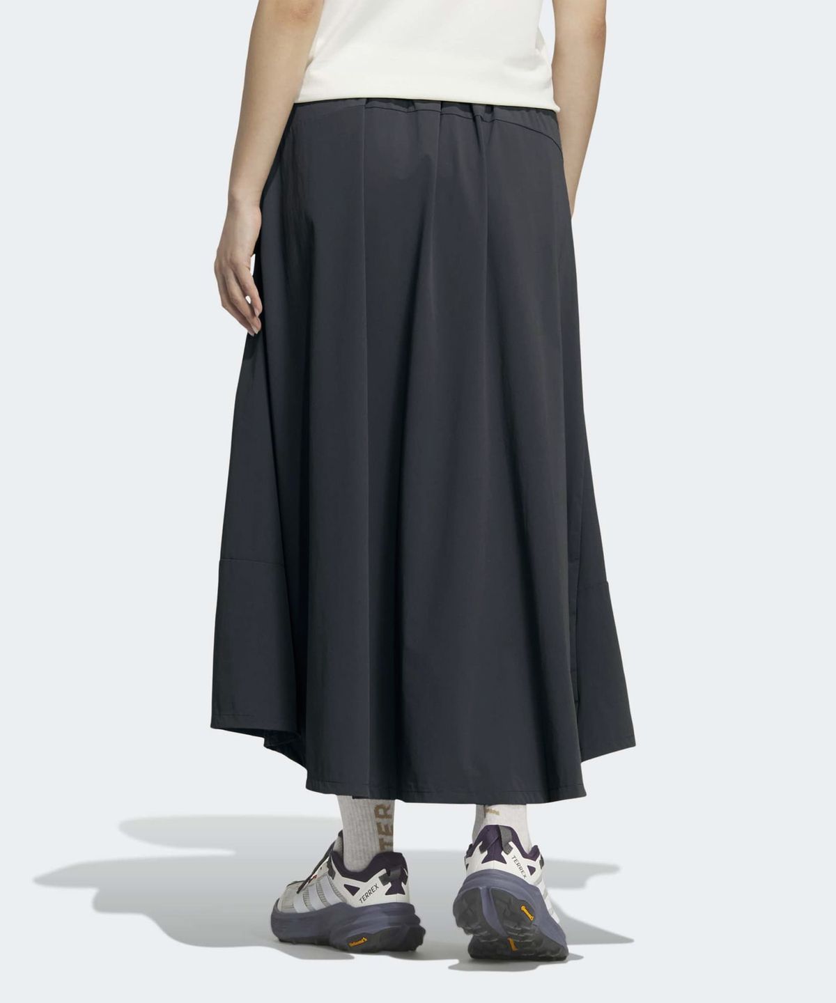 아디다스(ADIDAS) 테렉스 엑스플로릭 윈드브레이커 스커트 - 그레이 / KD4418