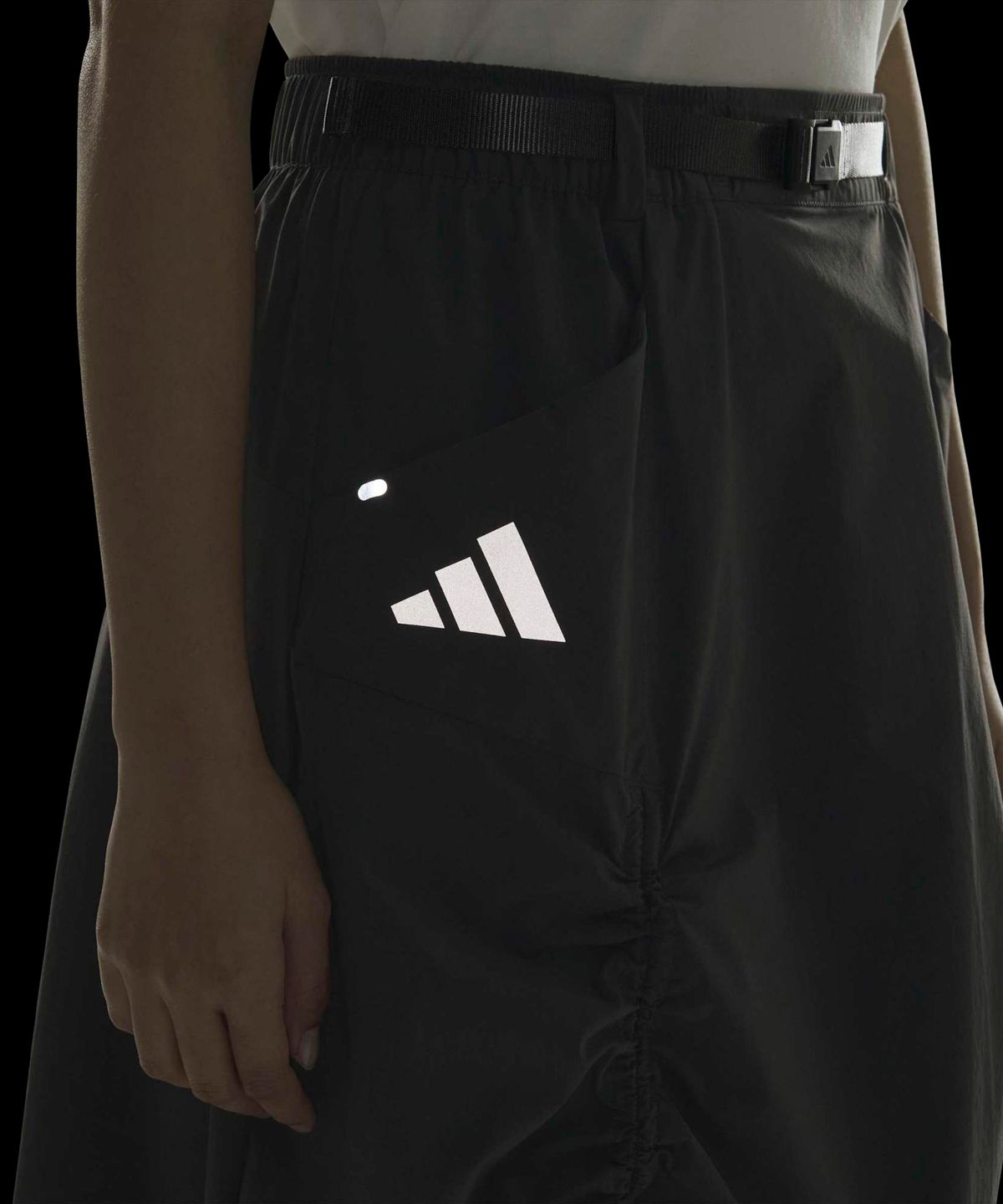 아디다스(ADIDAS) 테렉스 엑스플로릭 윈드브레이커 스커트 - 그레이 / KD4418