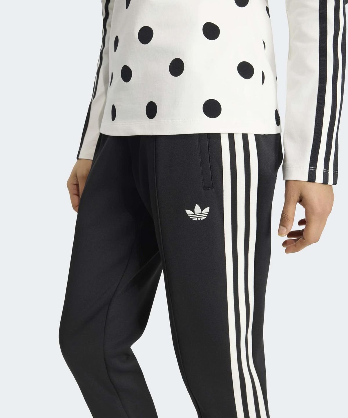 아디다스(ADIDAS) 3/4 슈퍼스타 트랙 팬츠 - 블랙 / KV1183