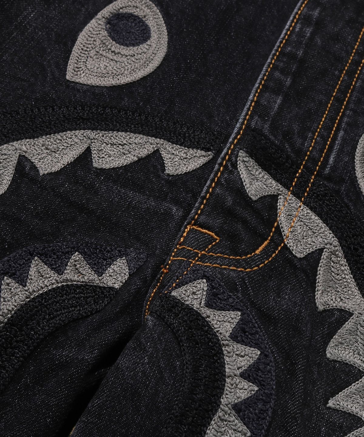 베이프(BAPE) 샤크 릴렉스드 핏 데님 팬츠(M) INDIGO