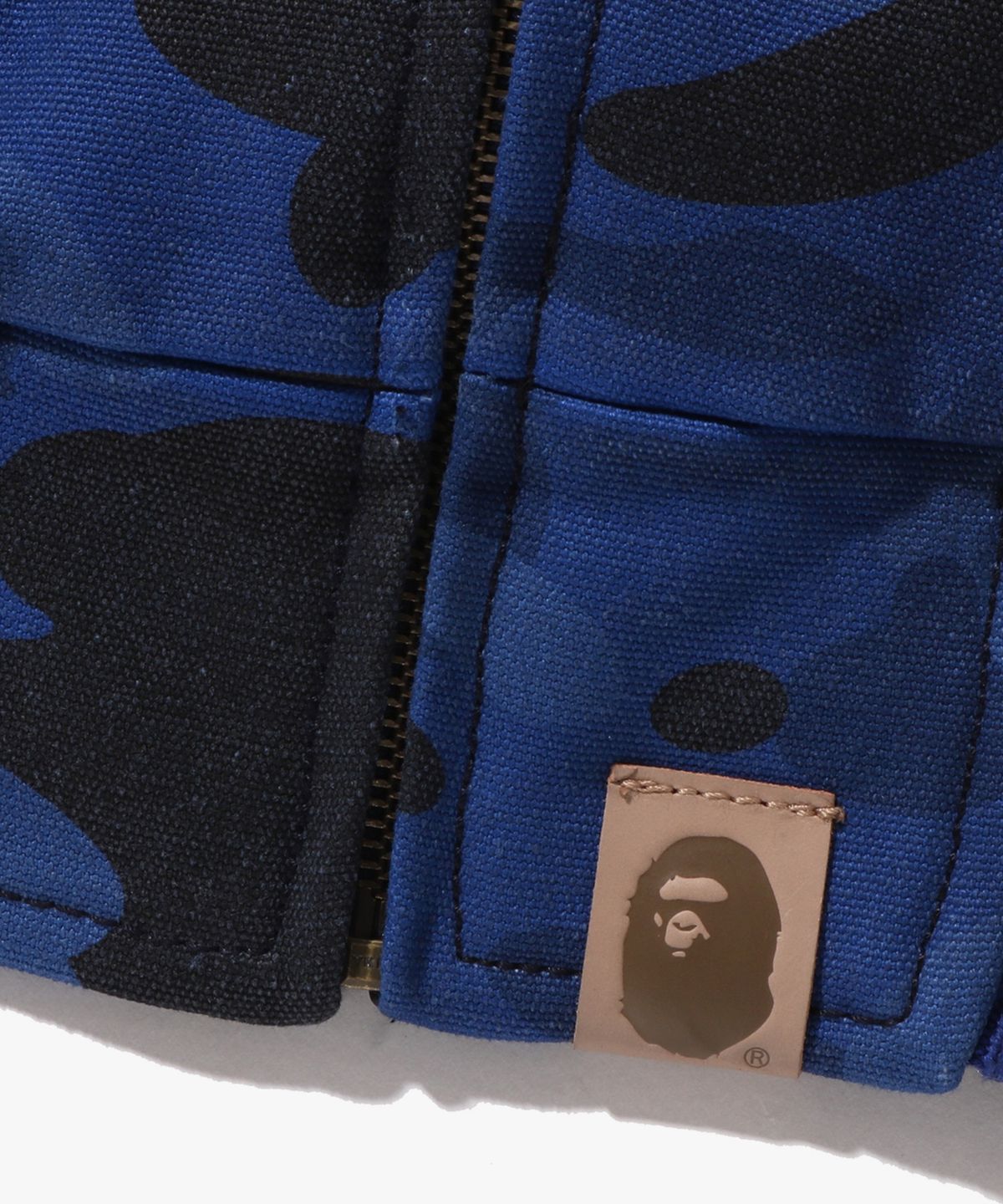 베이프(BAPE) 솔리드 퍼스트 카모 리버시블 샤크 집 헤비 자켓(M) CHARCOAL