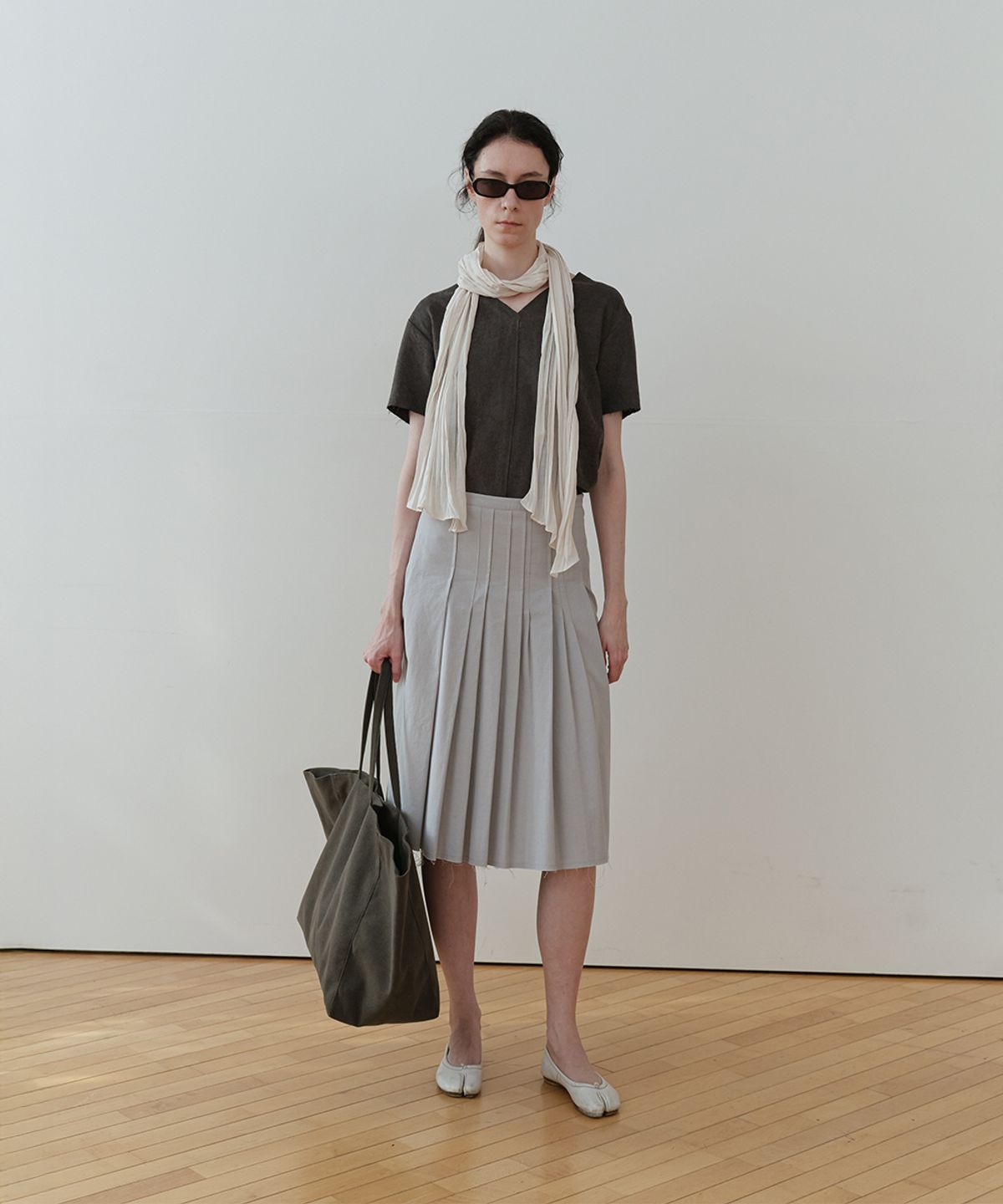 로우타이드(LOW TIDE) COTTON PLEATS SKIRT [GREY]