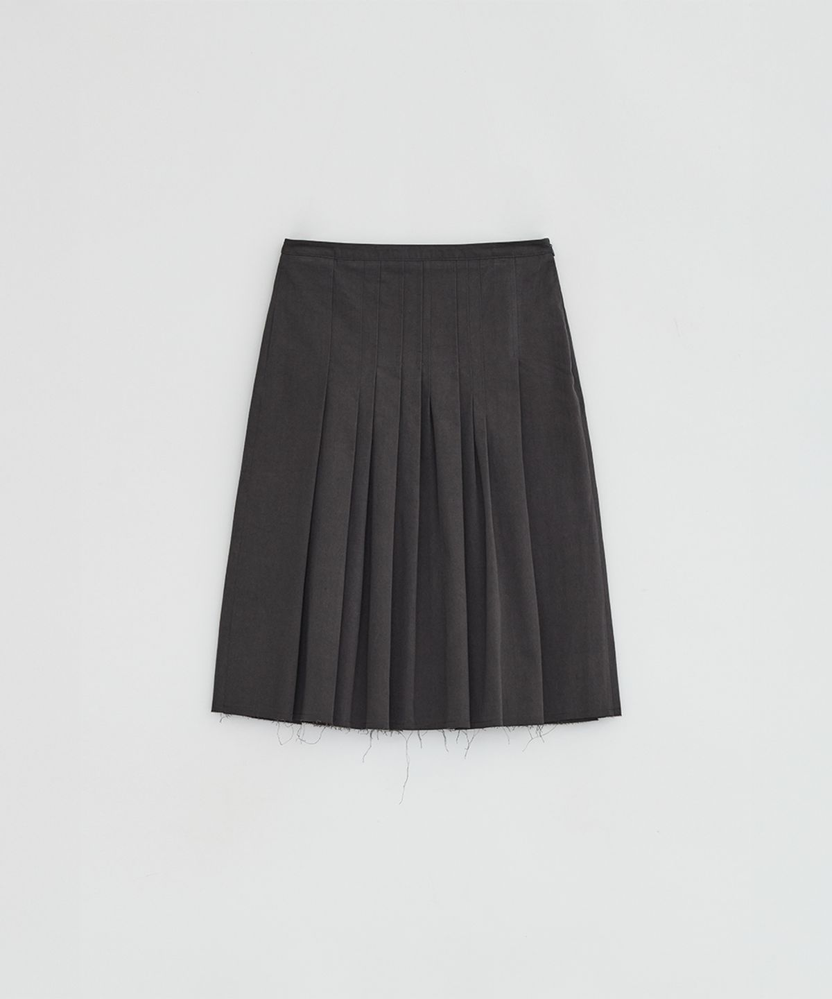 로우타이드(LOW TIDE) COTTON PLEATS SKIRT [CHARCOAL]