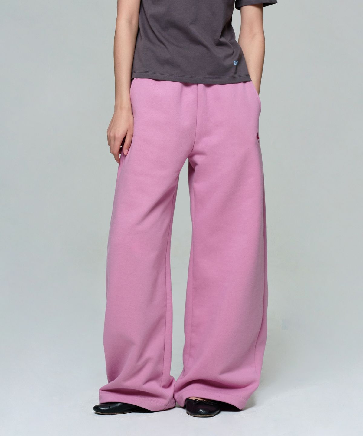 이알에이(ERA) UNISEX ERA HEAVY SWEATPANTS - RED BEAN