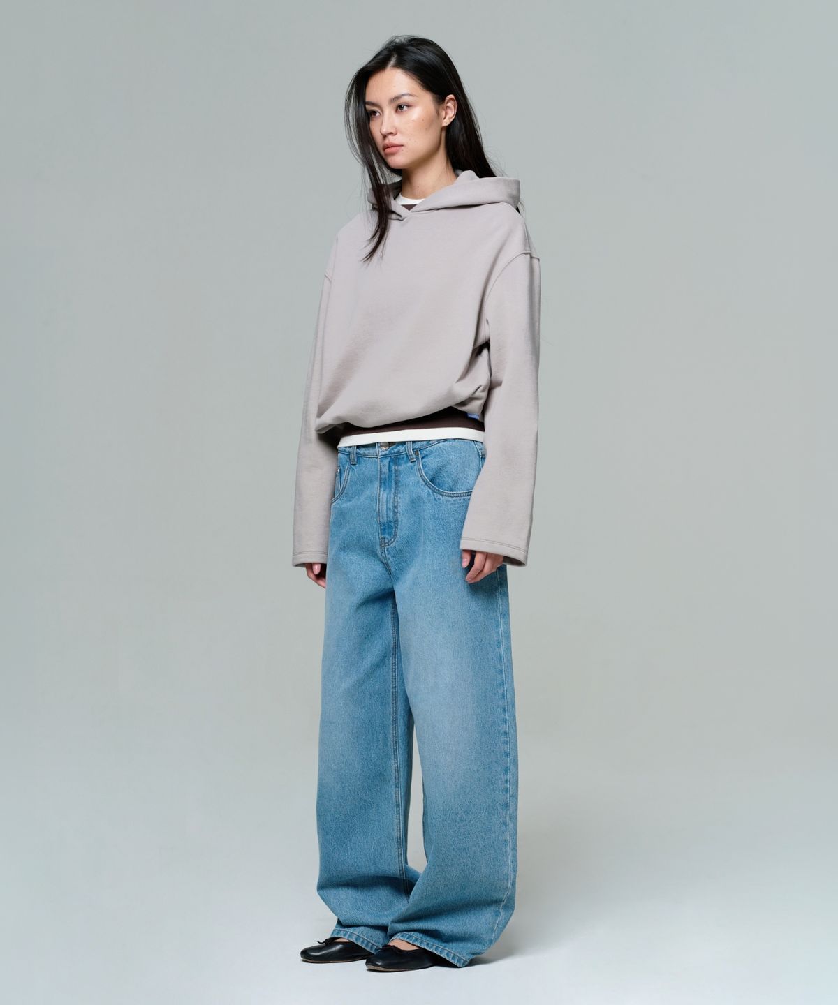 이알에이(ERA) UNISEX CROPPED STRING HOODIE - SAND STONE