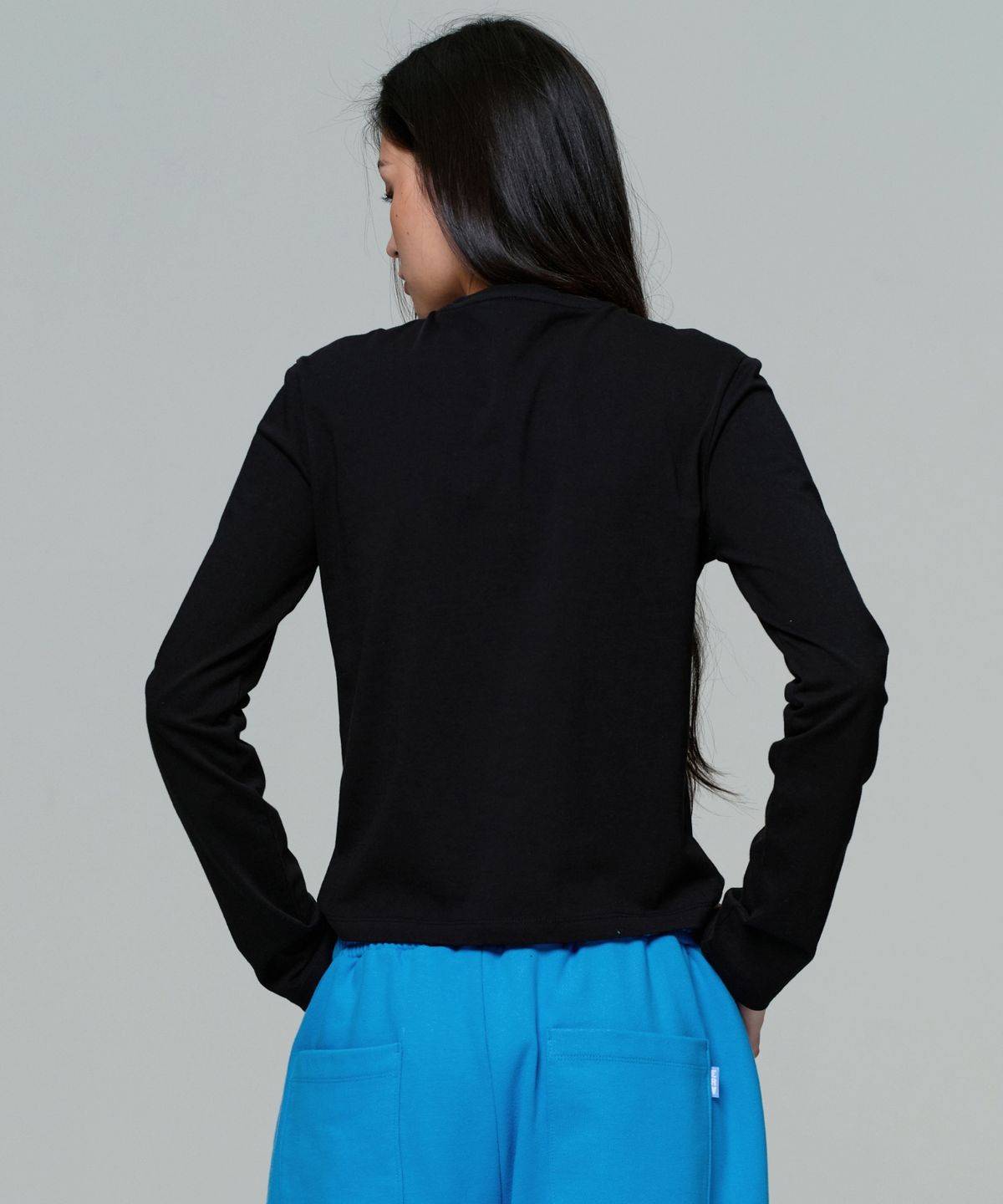 이알에이(ERA) WOMEN ERA ESSENTIAL LS T - BLACK