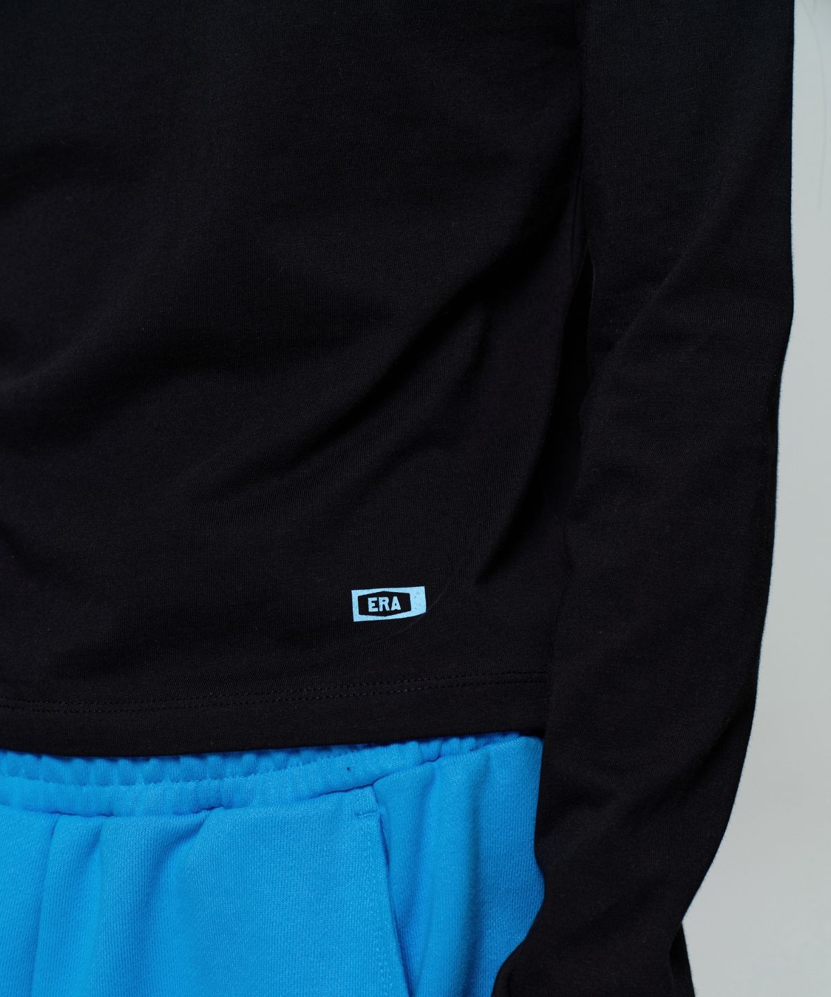 이알에이(ERA) WOMEN ERA ESSENTIAL LS T - BLACK