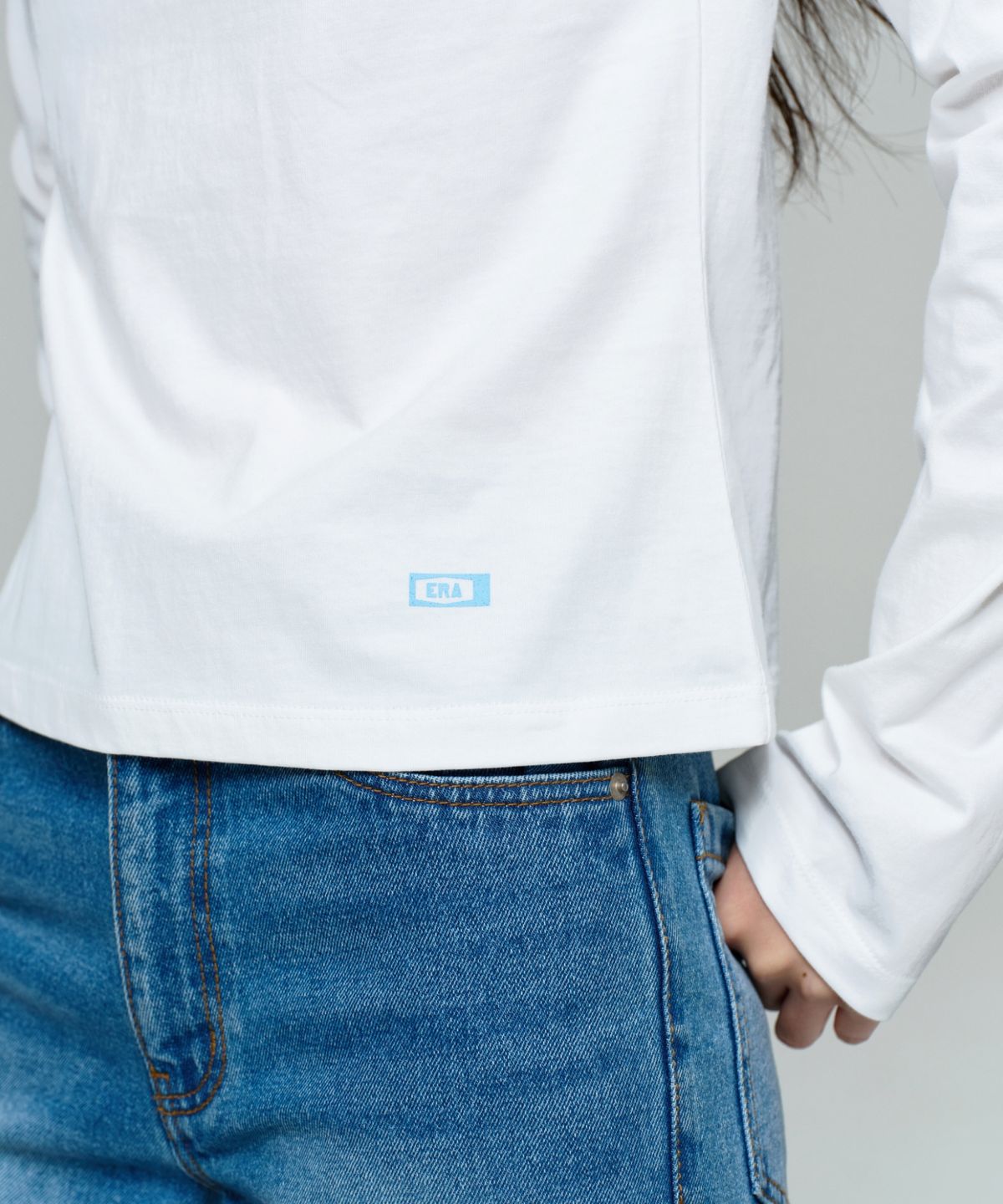이알에이(ERA) WOMEN ERA ESSENTIAL LS T - WHITE