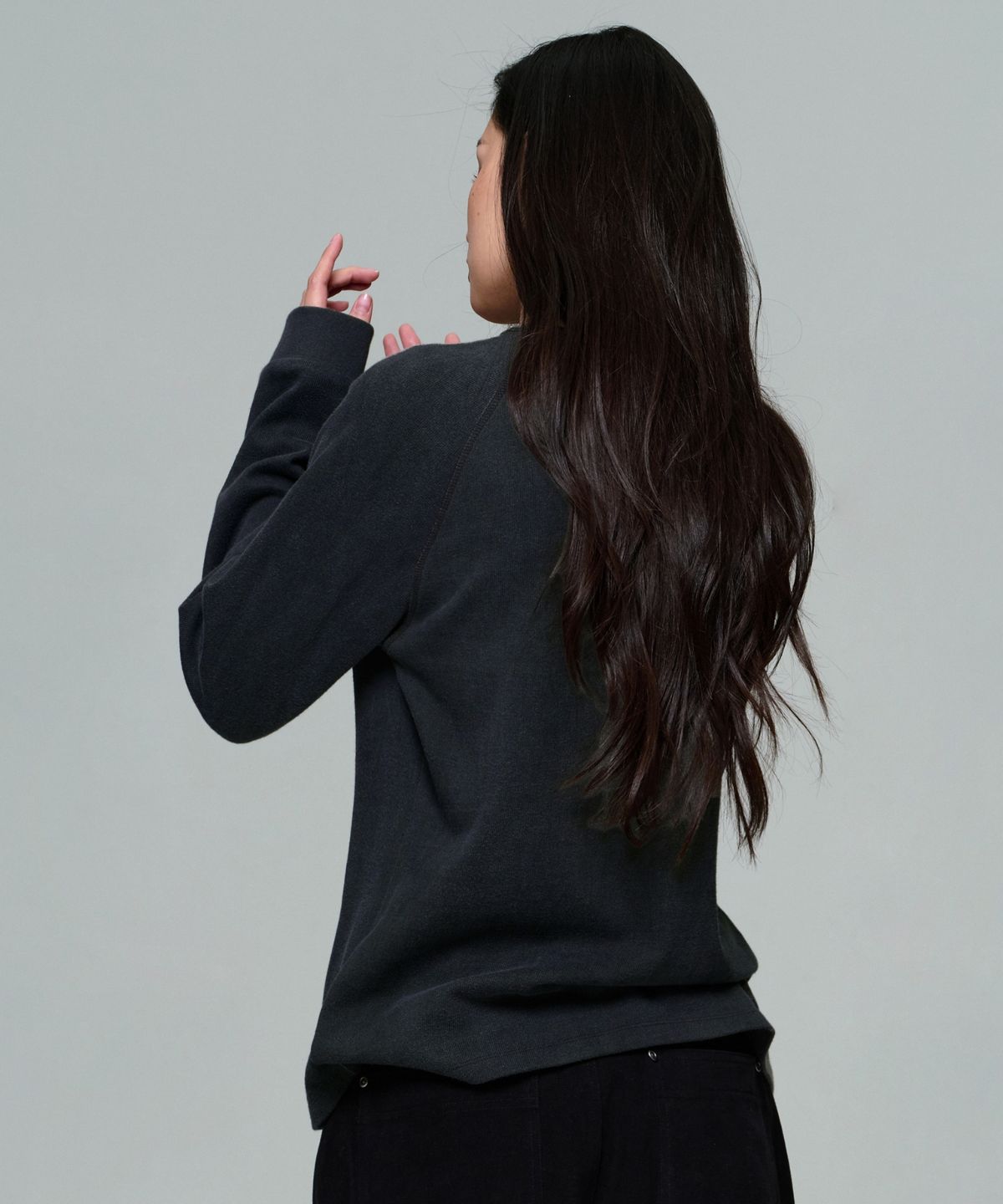 이알에이(ERA) UNISEX GARMENT DYED RAGLAN LS T - VINTAGE BLACK