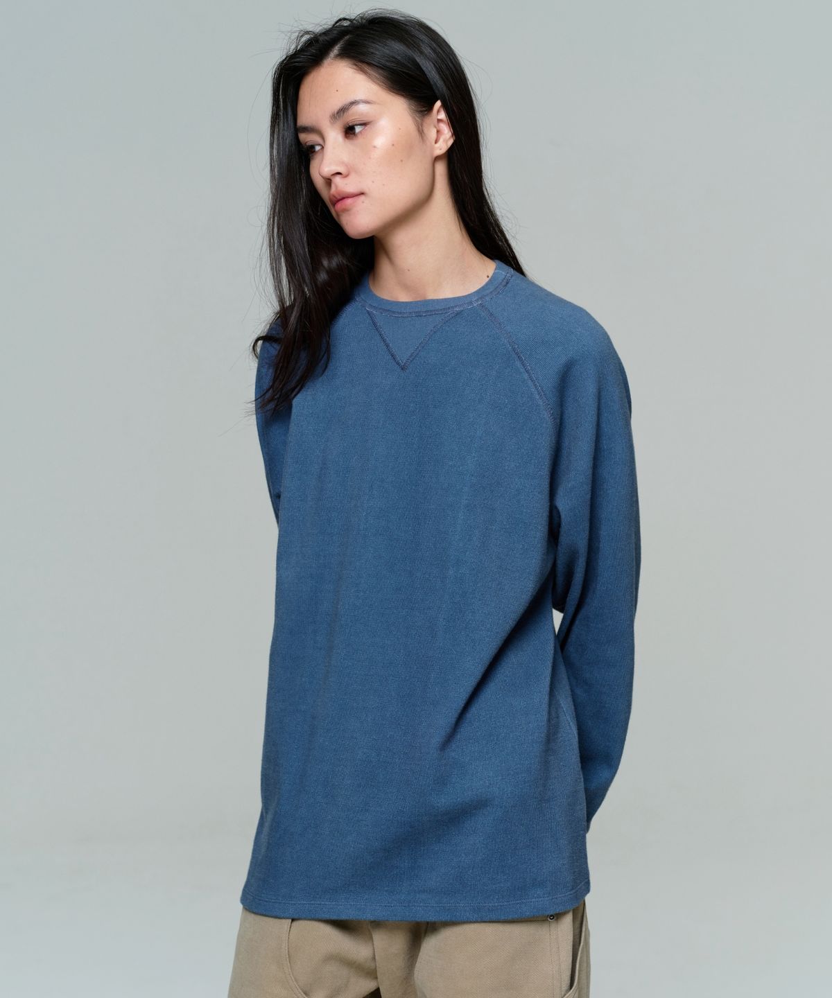 이알에이(ERA) UNISEX GARMENT DYED RAGLAN LS T - FADED BLUE