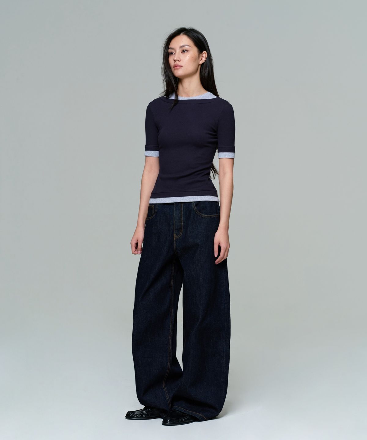 이알에이(ERA) WOMEN BOAT NECK DOUBLE LAYER SLIM RIB T - INK GRAY