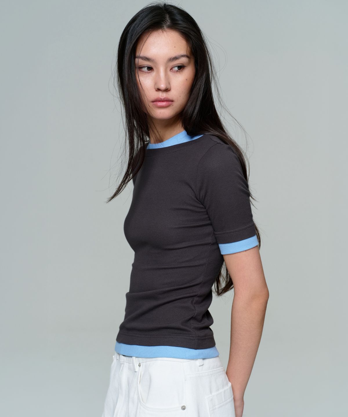 이알에이(ERA) WOMEN BOAT NECK DOUBLE LAYER SLIM RIB T - ASH BLUE