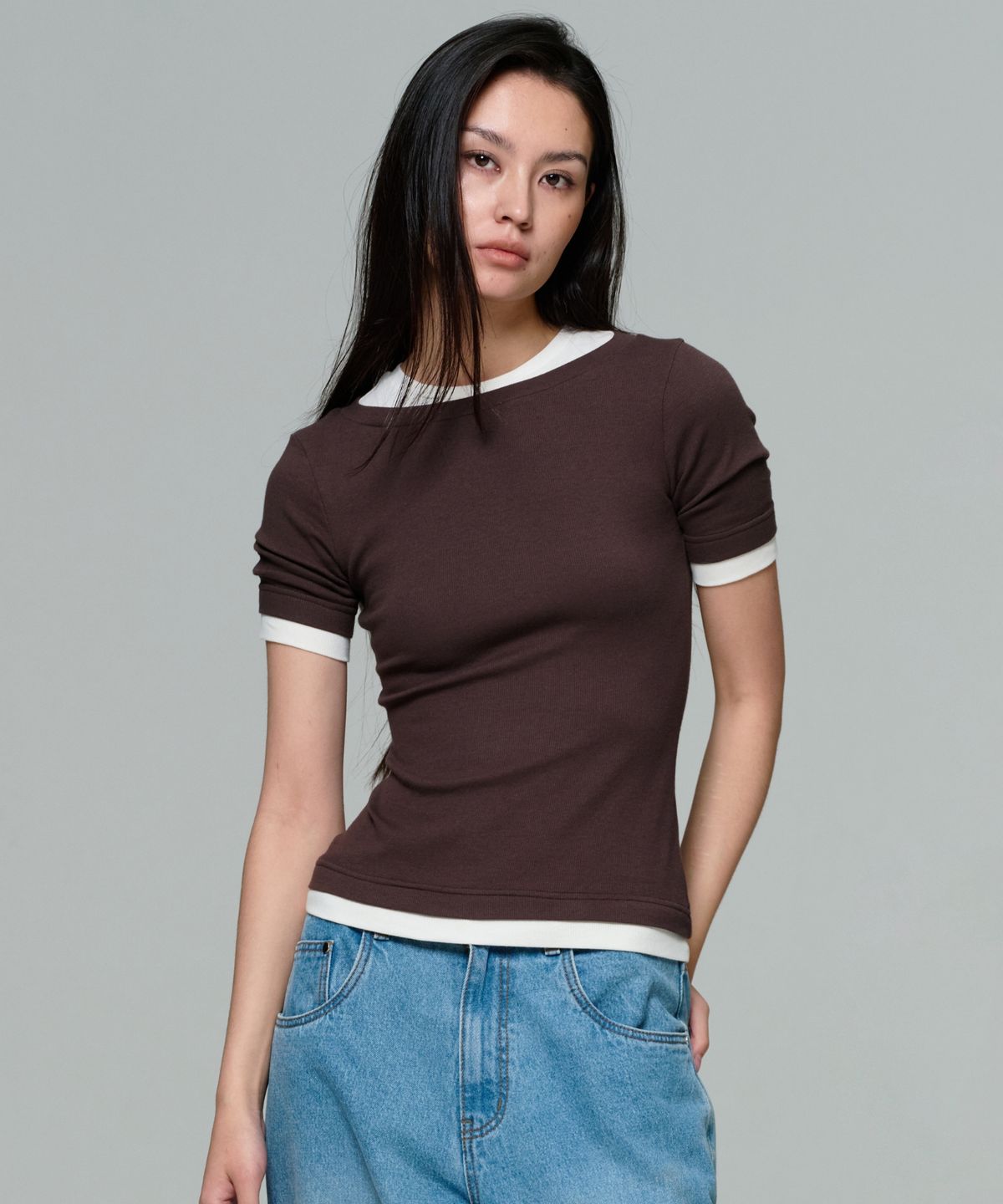 이알에이(ERA) WOMEN BOAT NECK DOUBLE LAYER SLIM RIB T - TOASTED CREAM