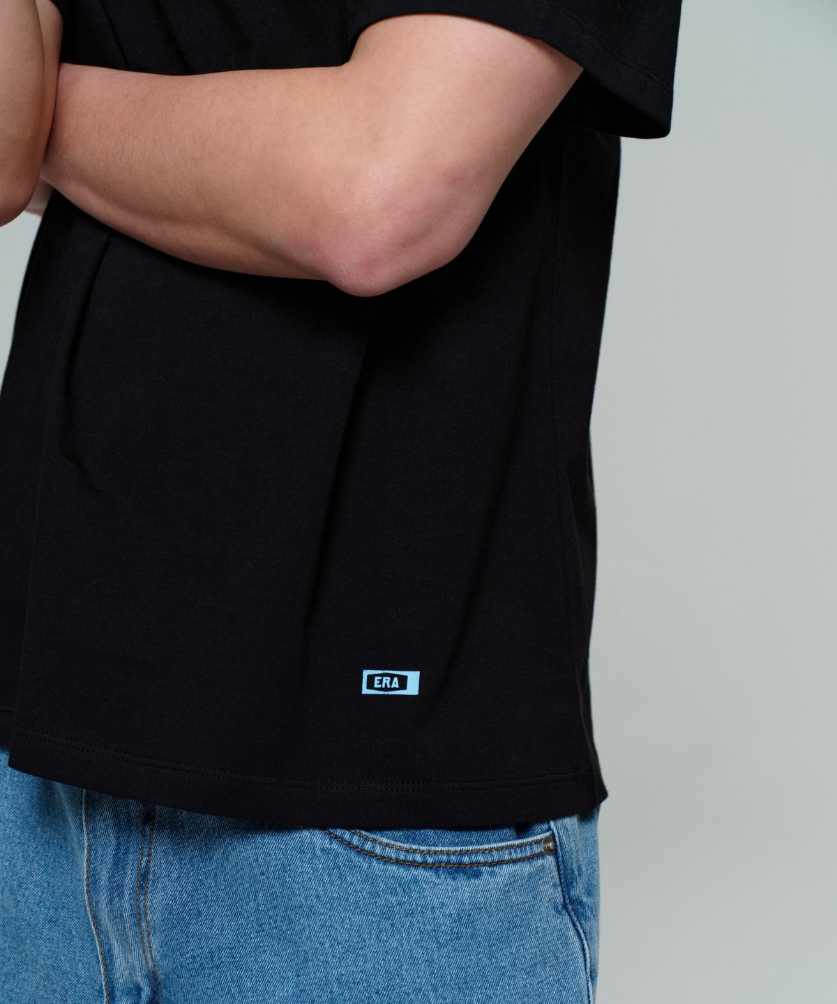 이알에이(ERA) MEN ERA ESSENTIAL T - BLACK