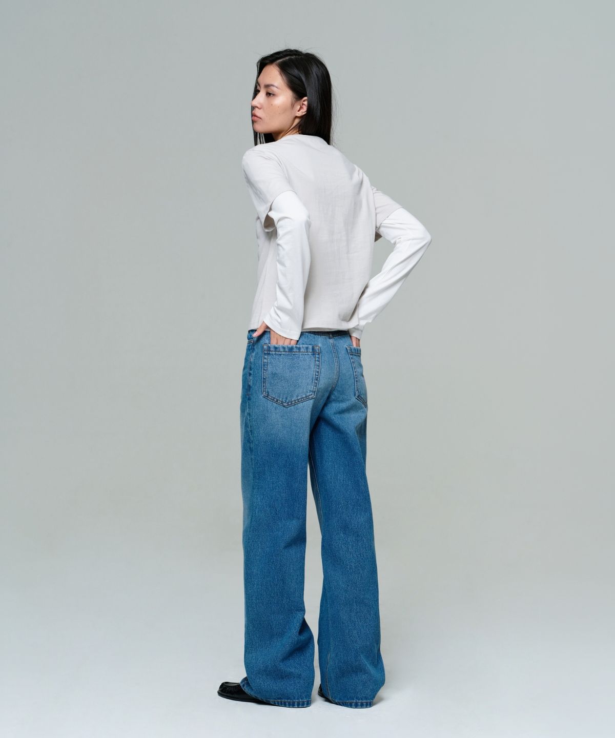 이알에이(ERA) WOMEN ERA ESSENTIAL T - LIGHT GRAY