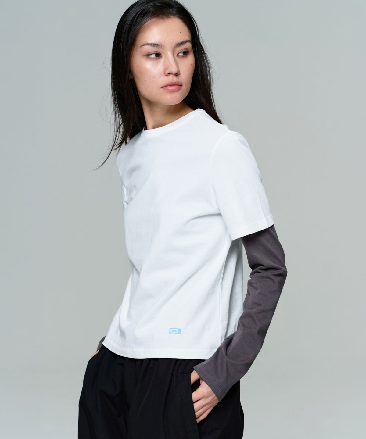 이알에이(ERA) WOMEN ERA ESSENTIAL T - WHITE