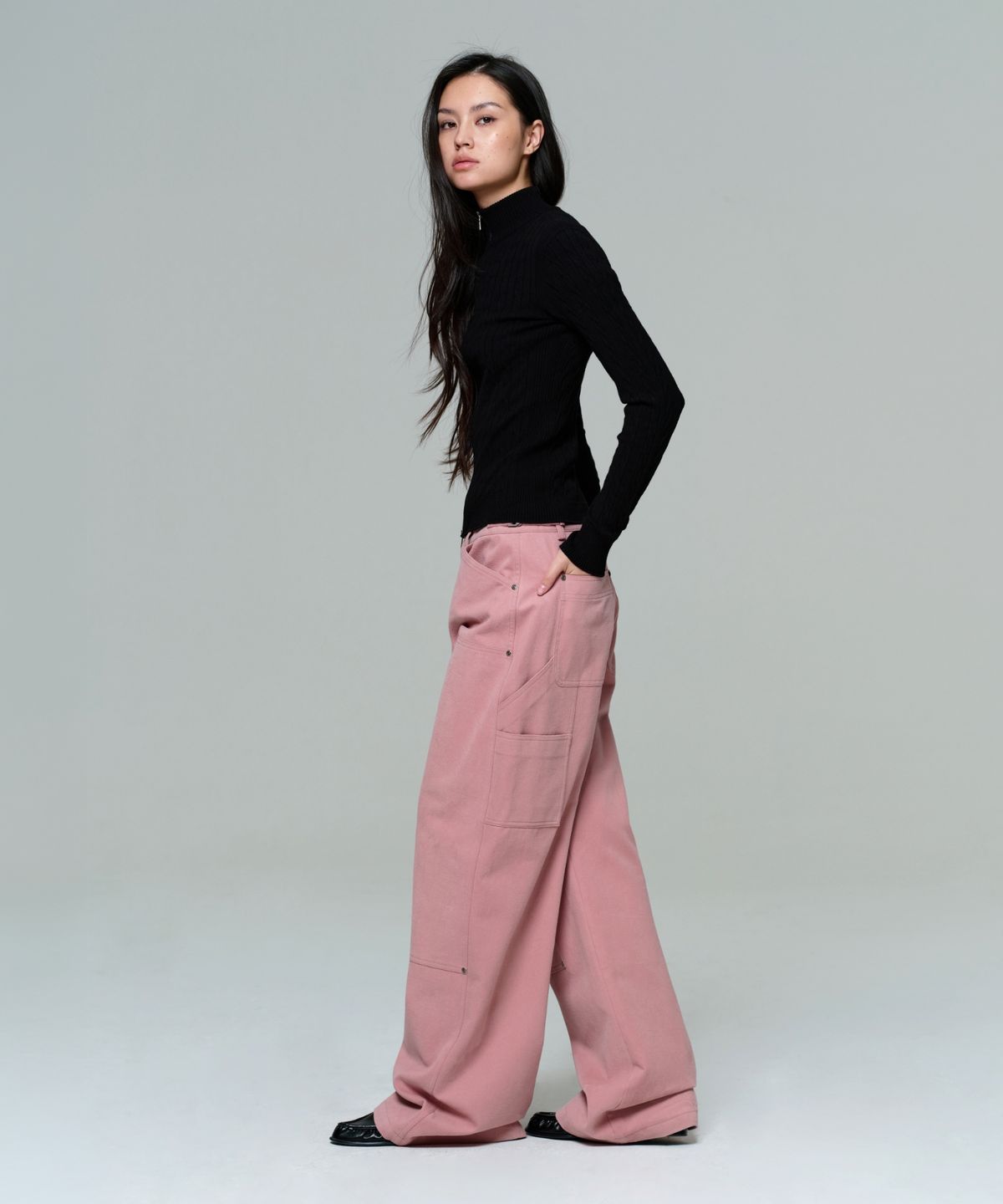 이알에이(ERA) WOMEN FITTED CABLE ZIP KNIT -  BLACK