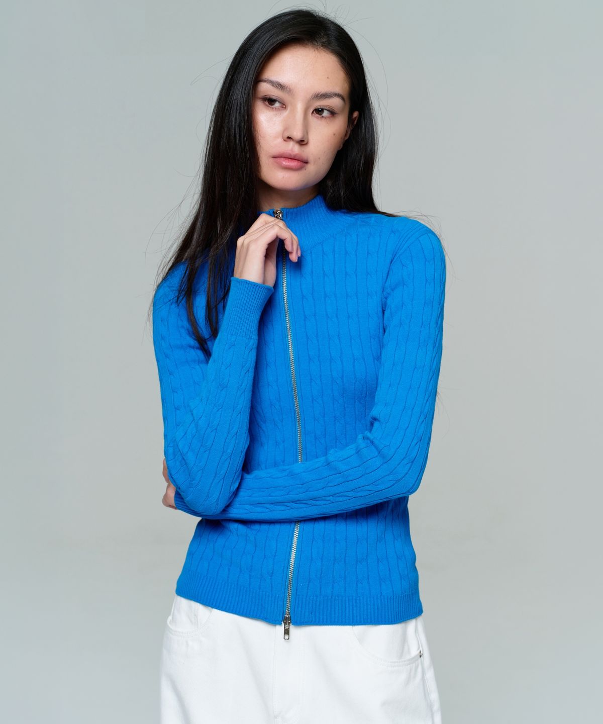 이알에이(ERA) WOMEN FITTED CABLE ZIP KNIT - COBALT BLUE