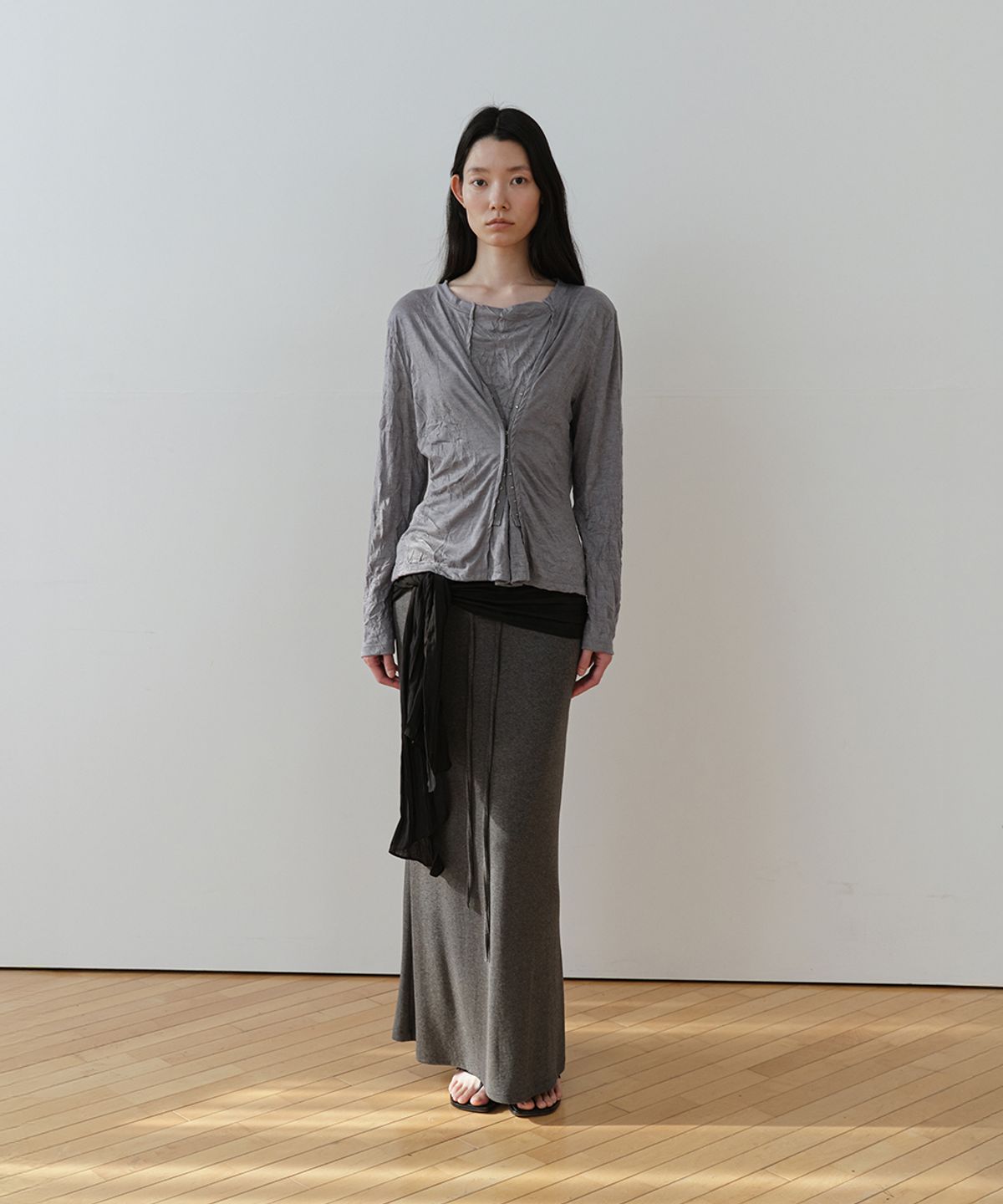 로우타이드(LOW TIDE) CREASE SNAP TOP [GREY]