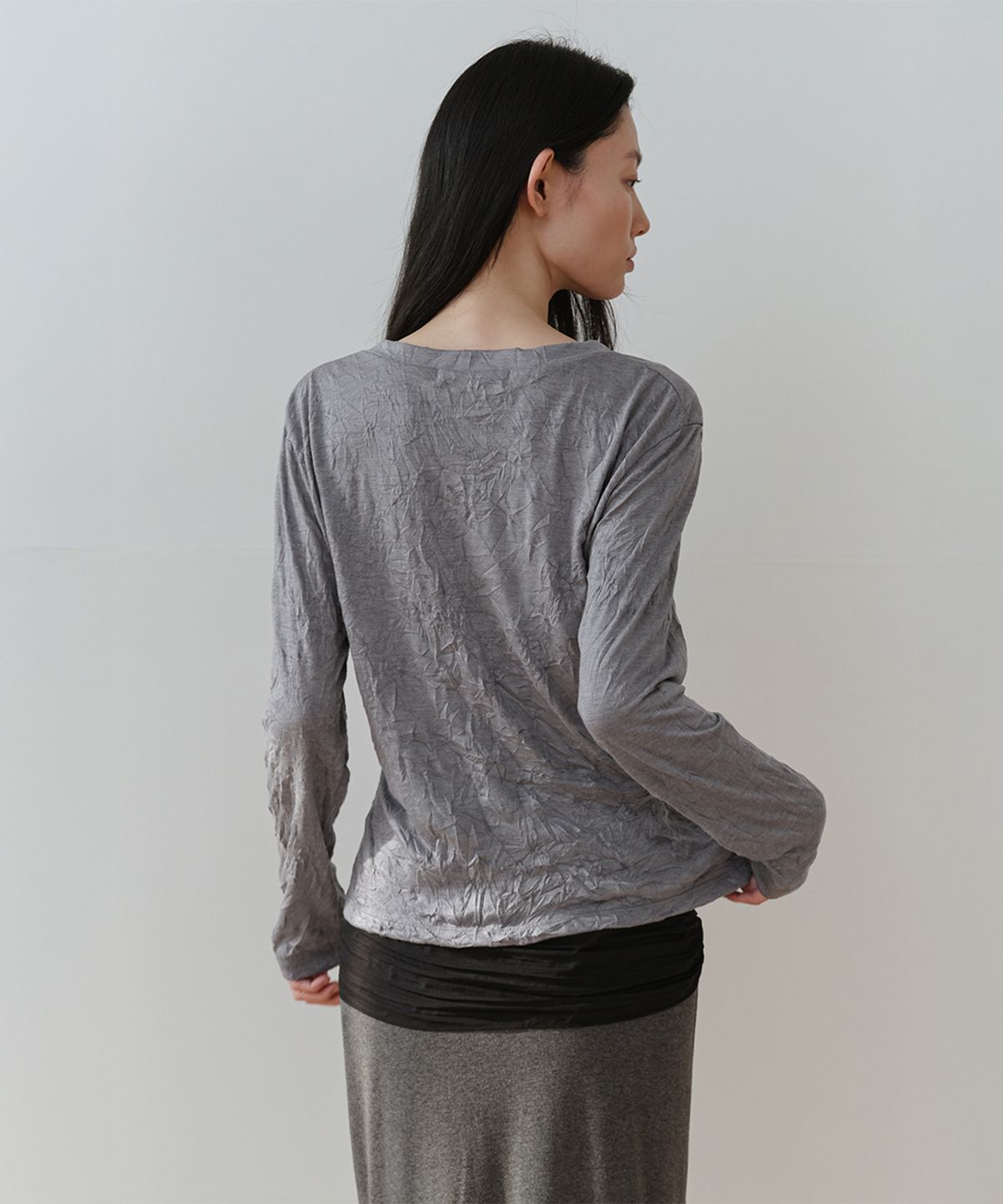 로우타이드(LOW TIDE) CREASE SNAP TOP [GREY]