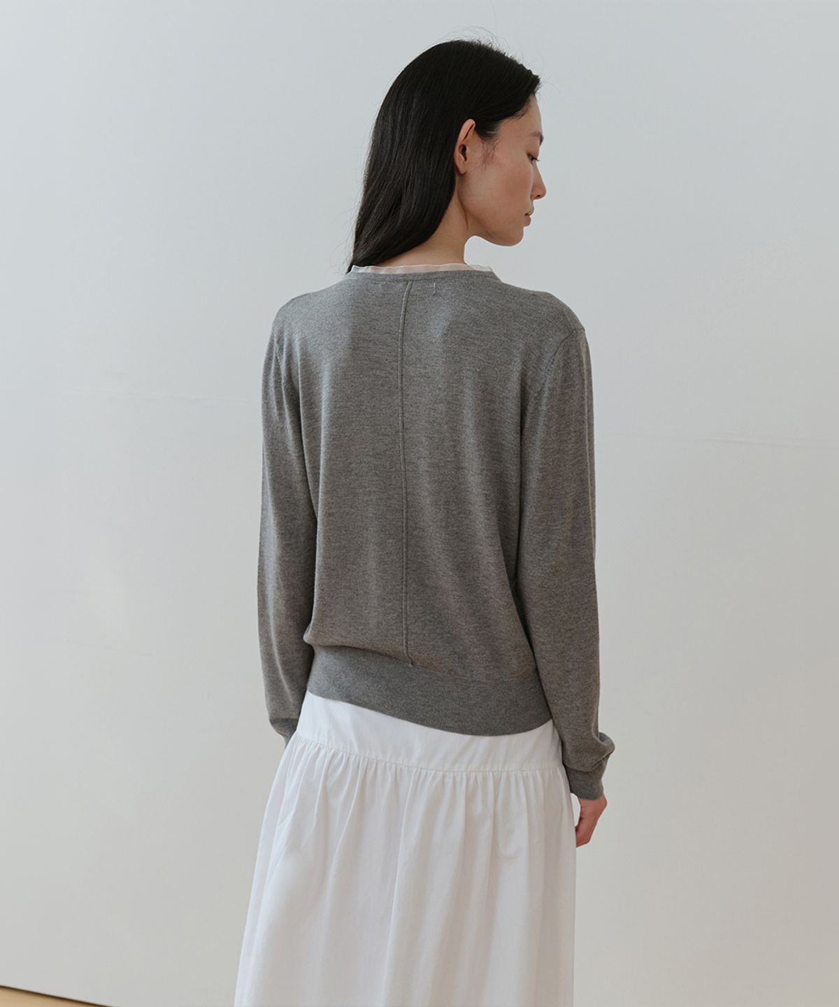 로우타이드(LOW TIDE) SHEER NECK LINE KNIT [GREY]