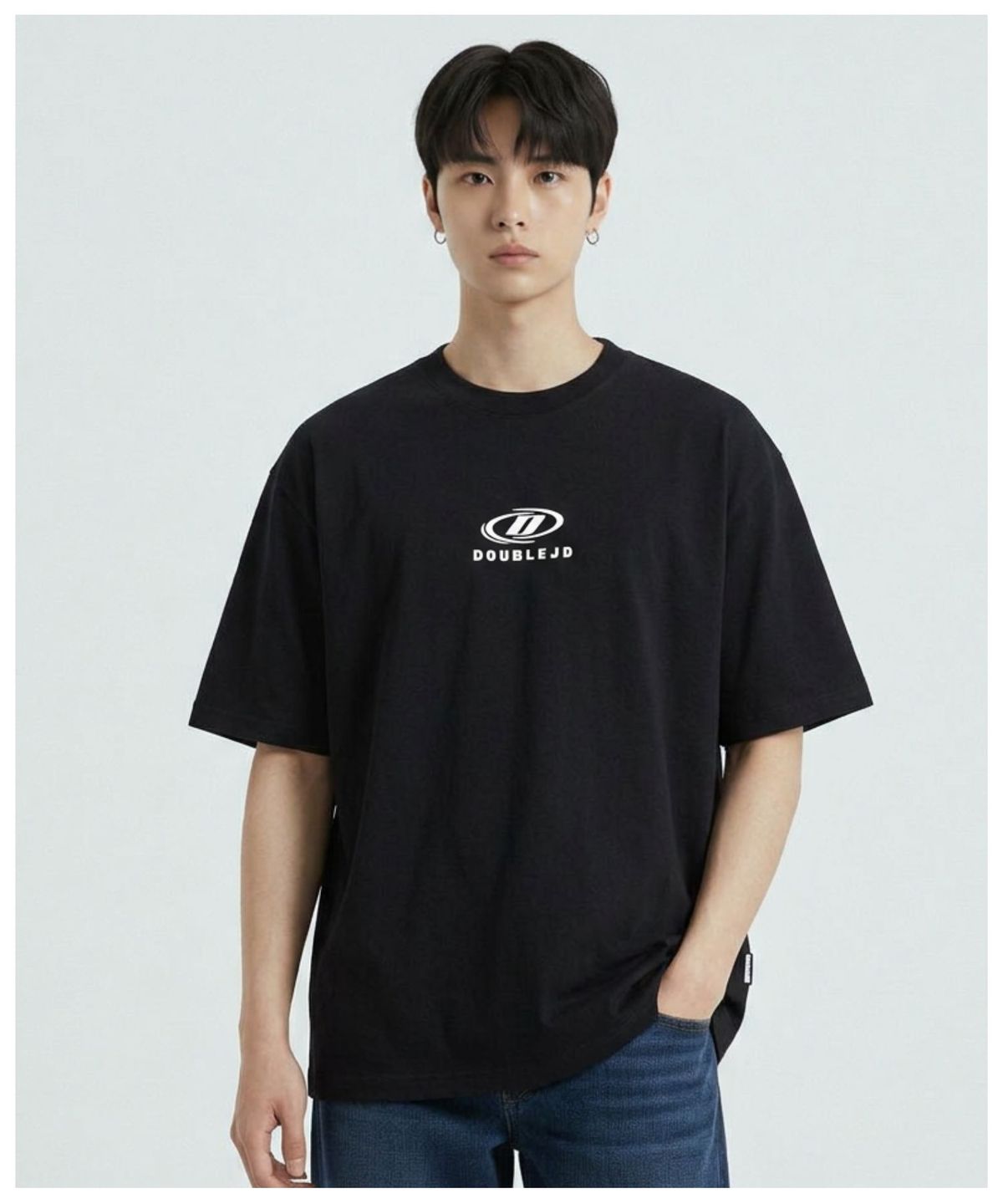 더블제이디(DOUBLE JD) D 실리콘 로고 반팔 티셔츠